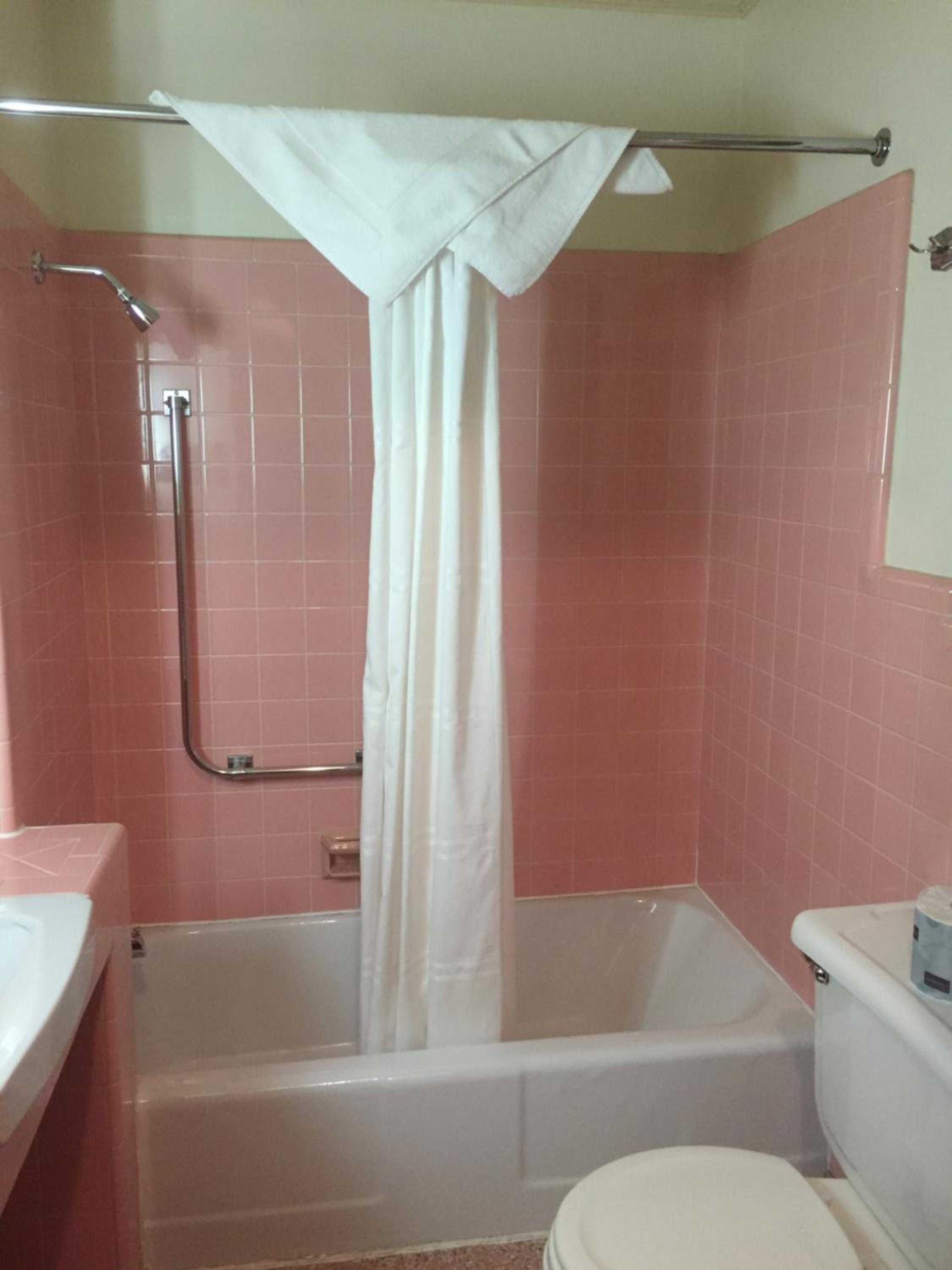 Buffalo Vacations - Mansion House Motel - Property Image 8