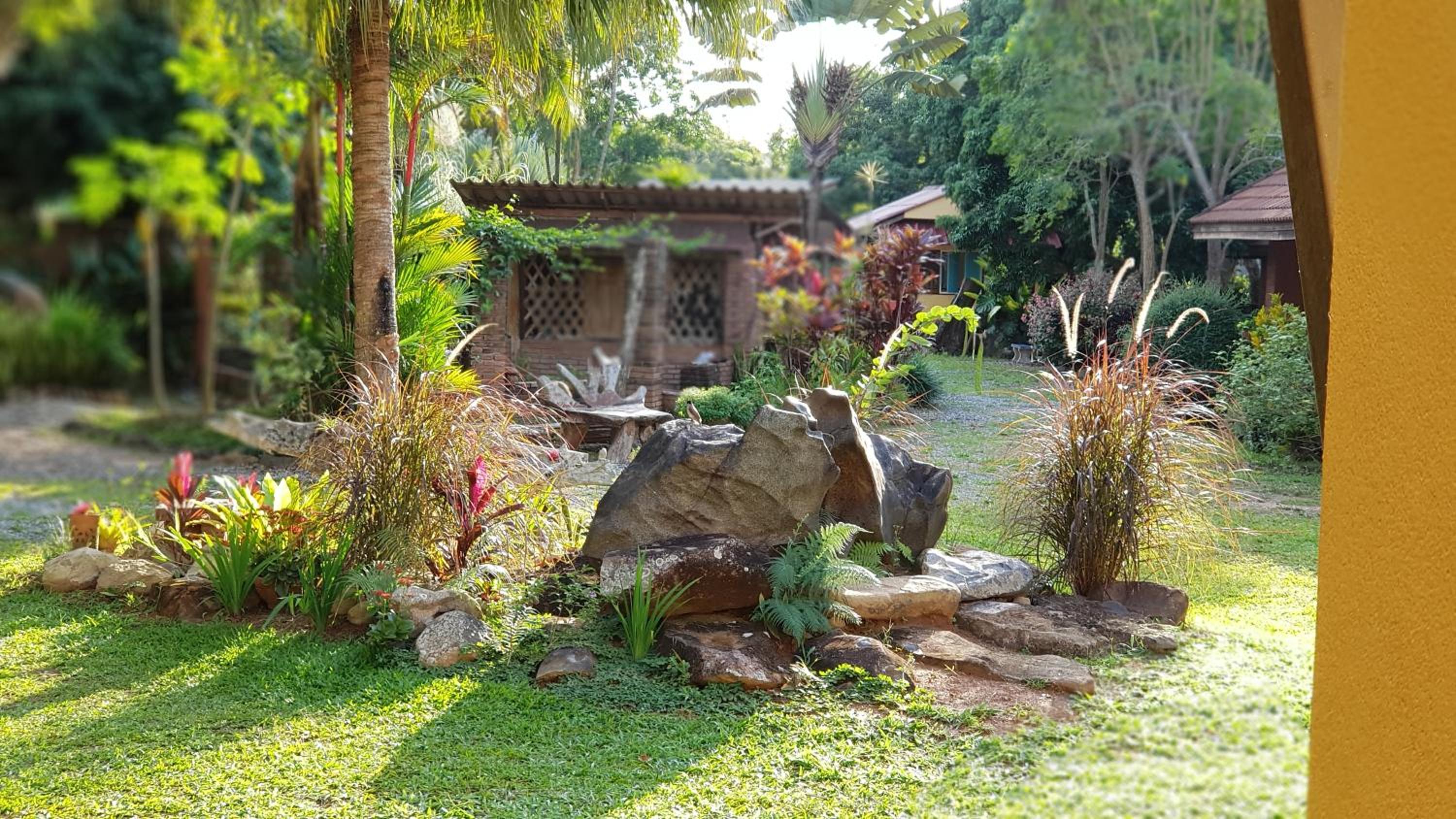 Baan Sakuna Hotel