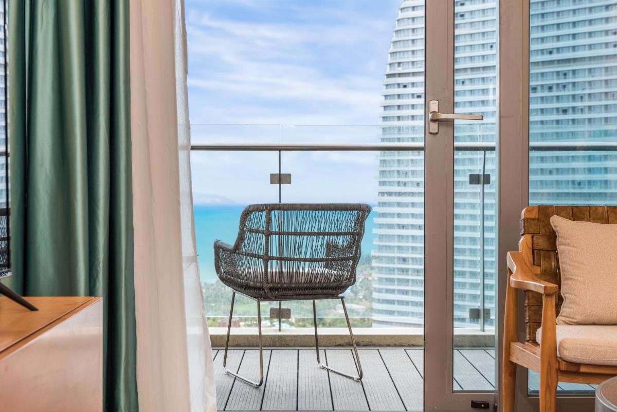 balcony