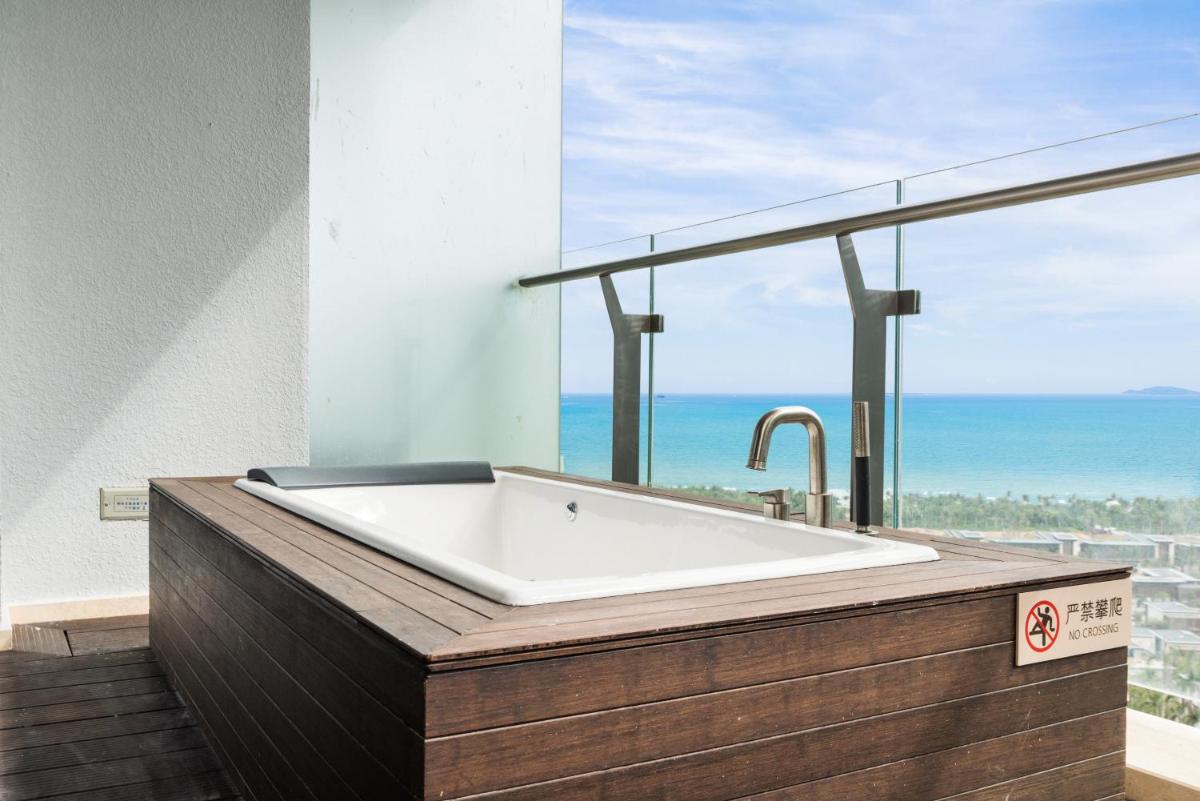 Jacuzzi