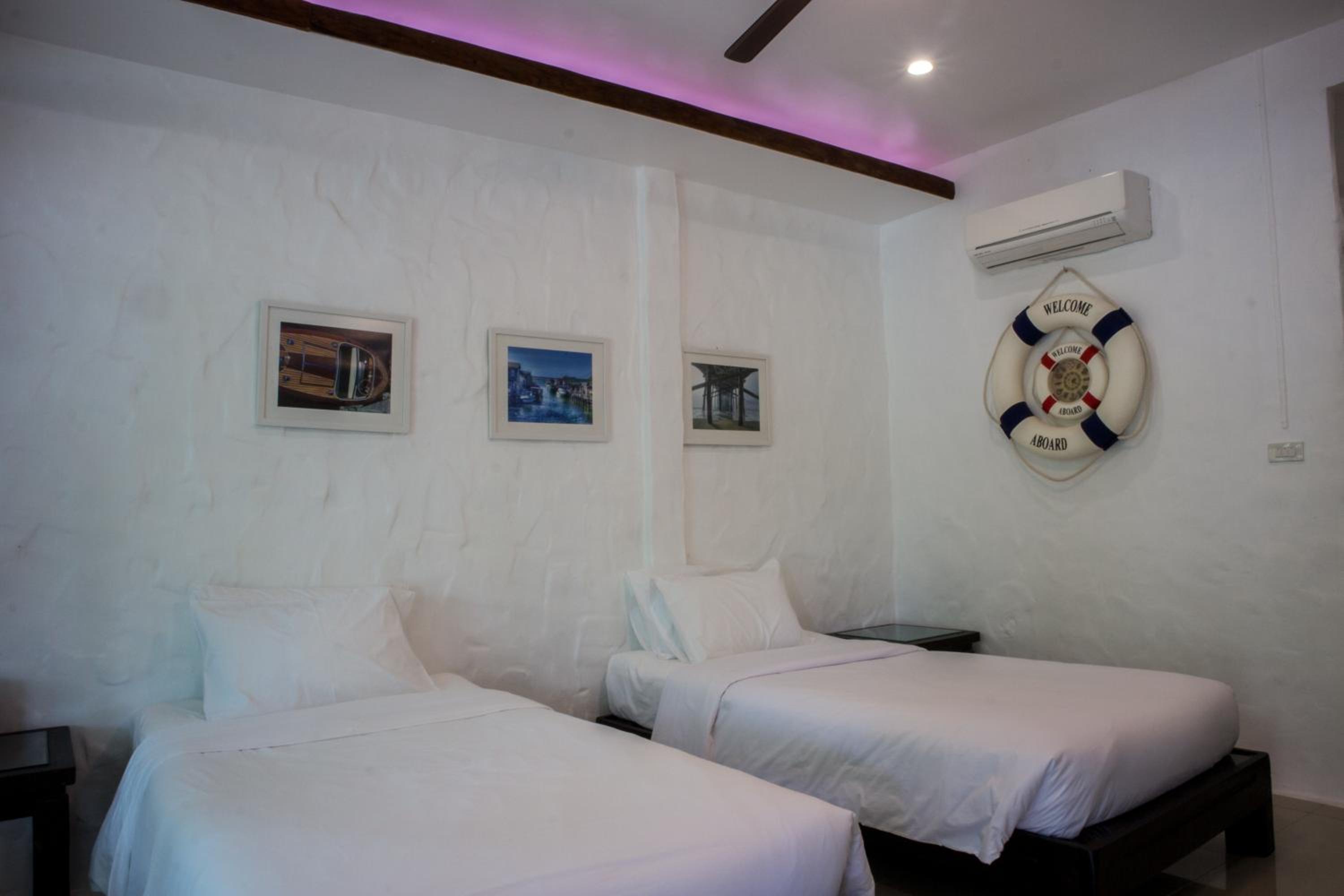 Parama Koh Chang