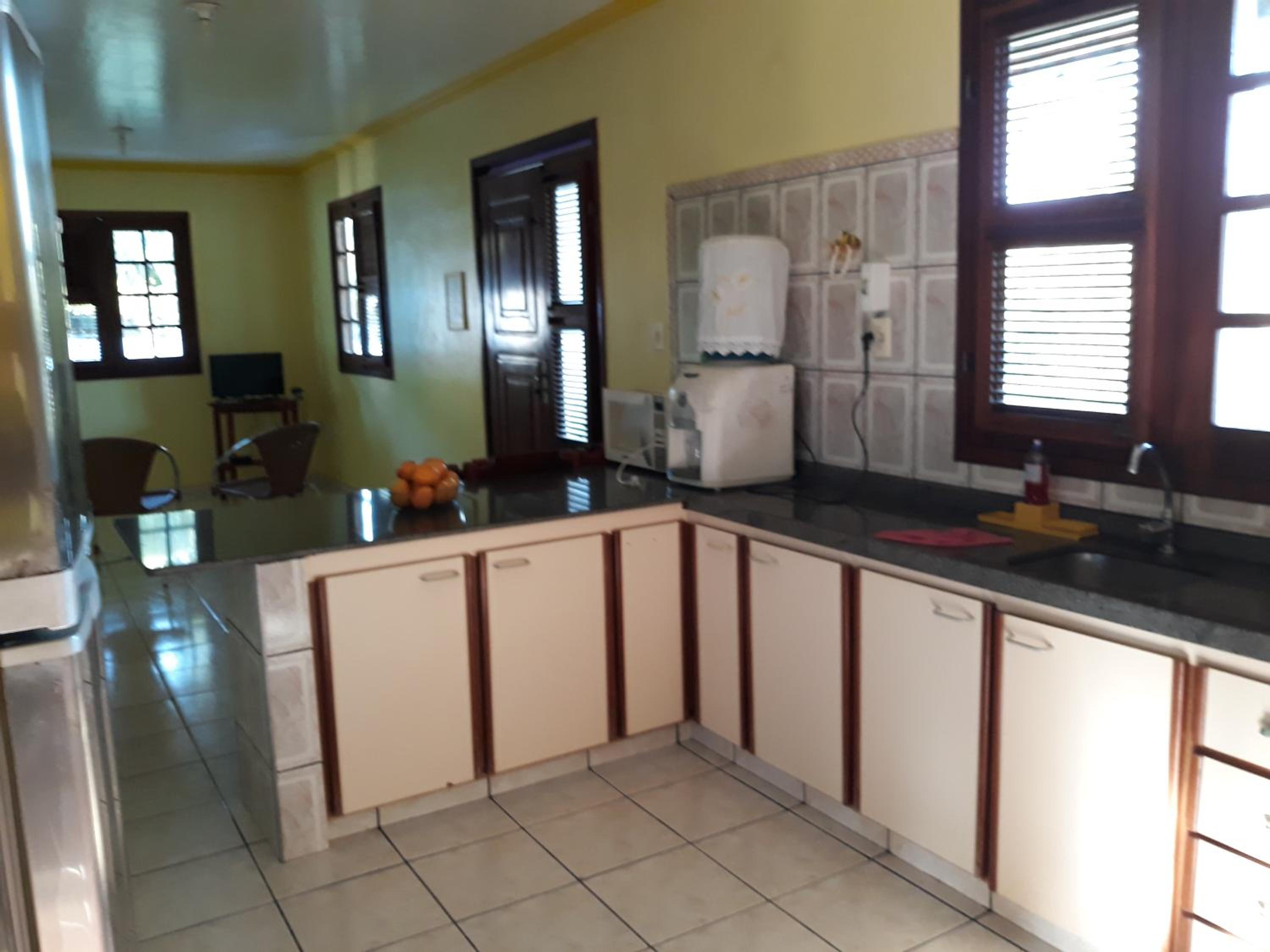 Casa de 4 quartos á 6Km da praia de Lagoinha-ce