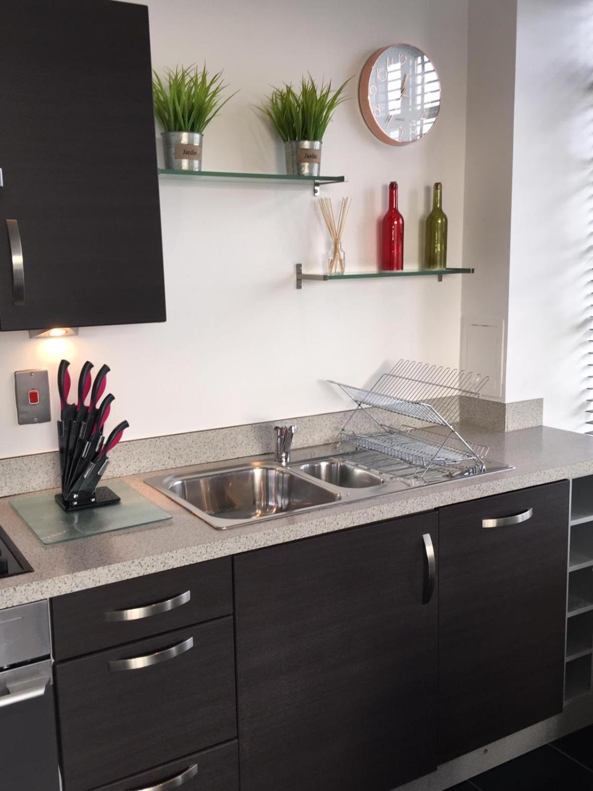 Blue Sky Apartments @Wallis Square, Farnborough