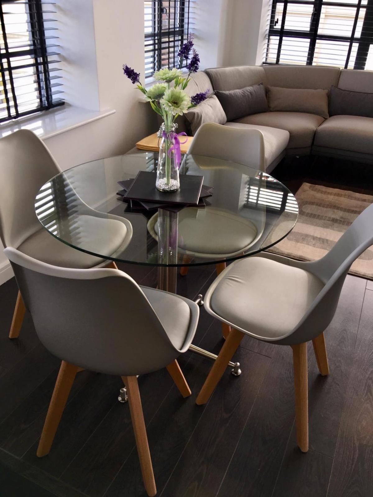Blue Sky Apartments @Wallis Square, Farnborough