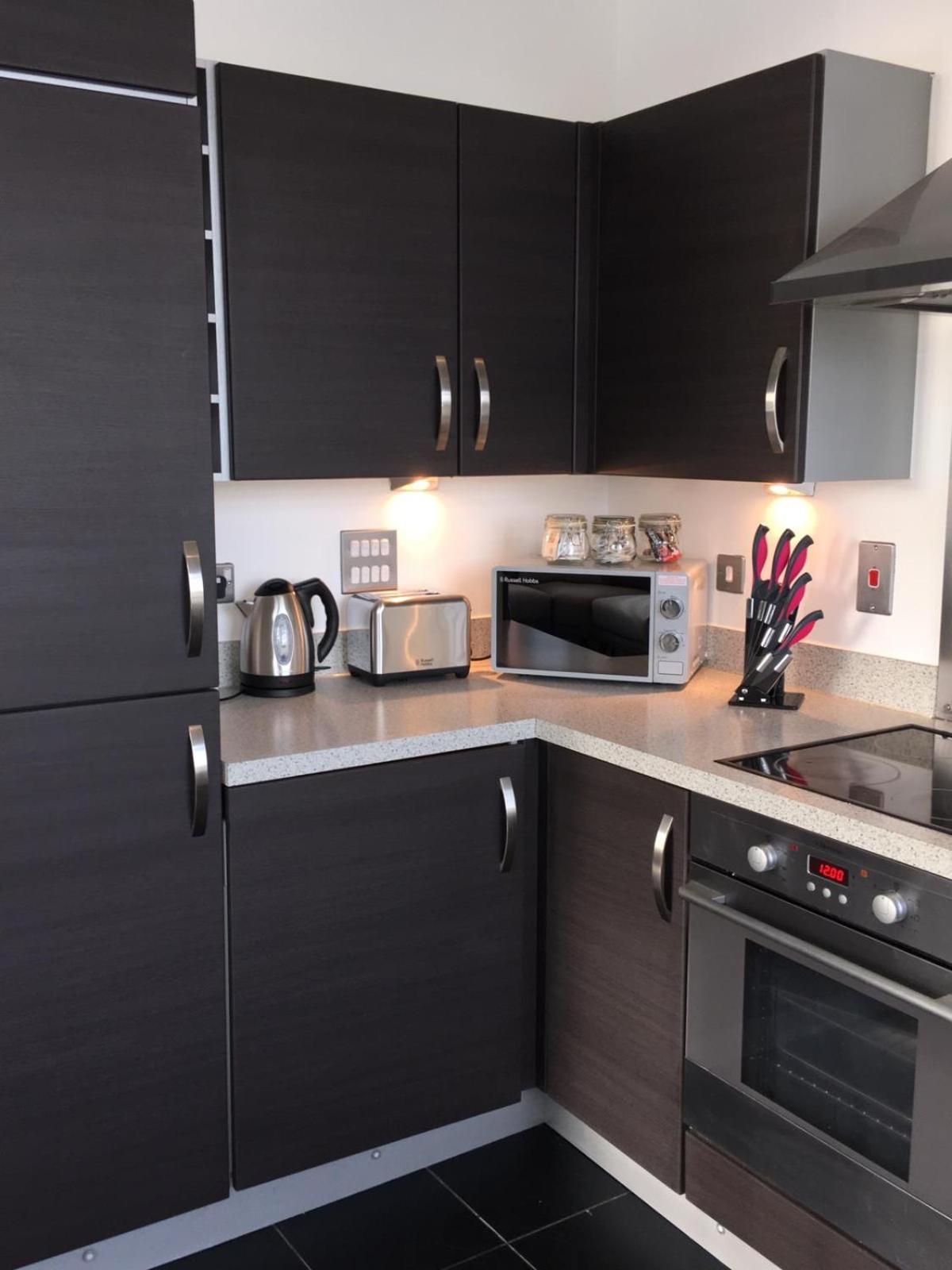 Blue Sky Apartments @Wallis Square, Farnborough