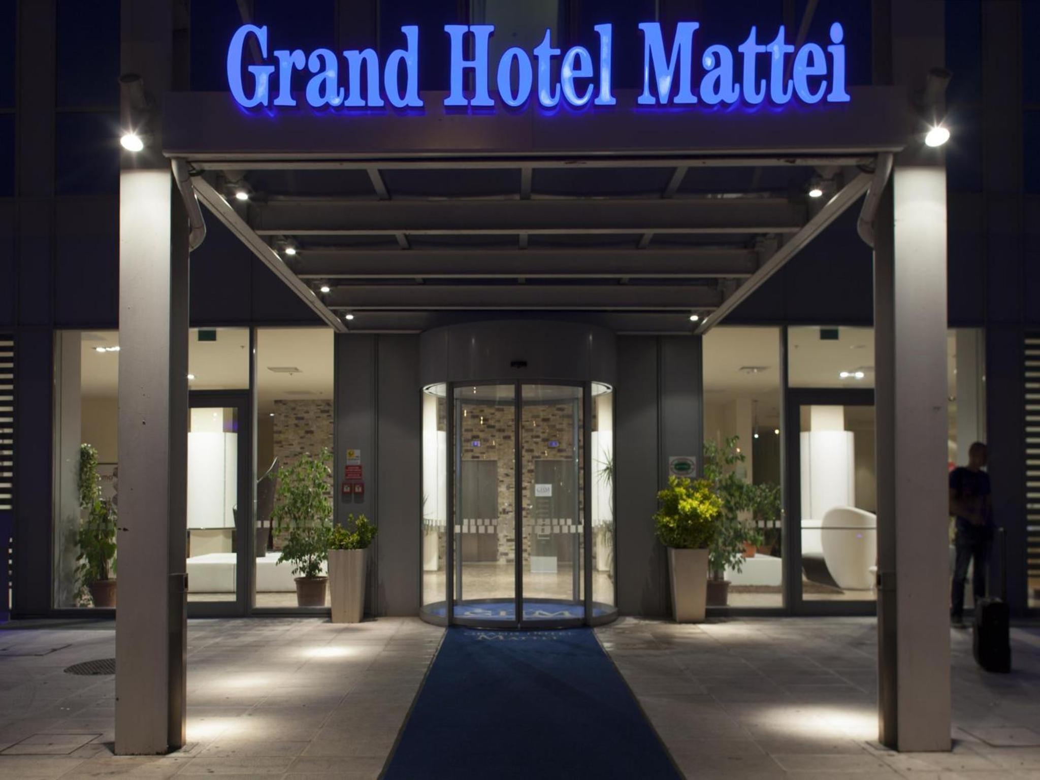 Hotel Grand Hotel Mattei - Image 1
