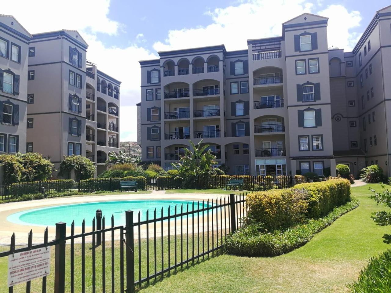 11 Portobelo view 3
