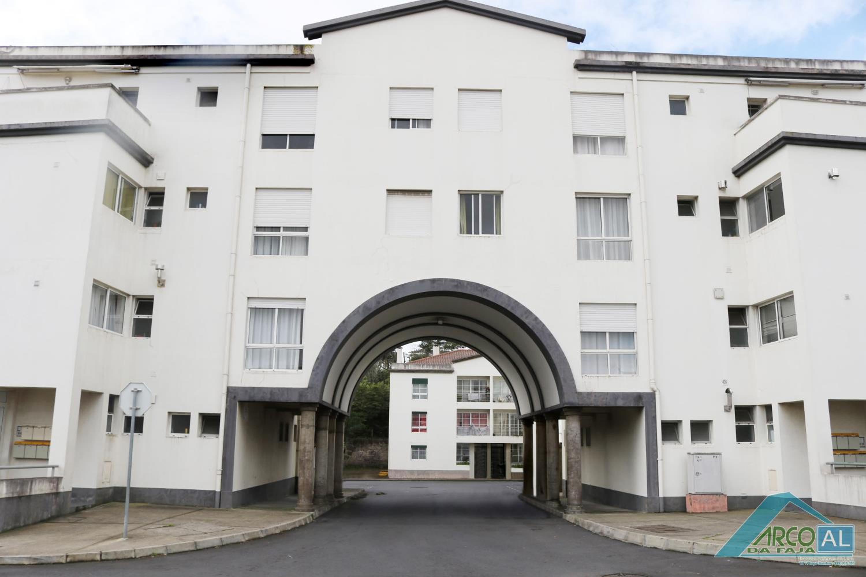 " Arco da Fajã" For 7 max