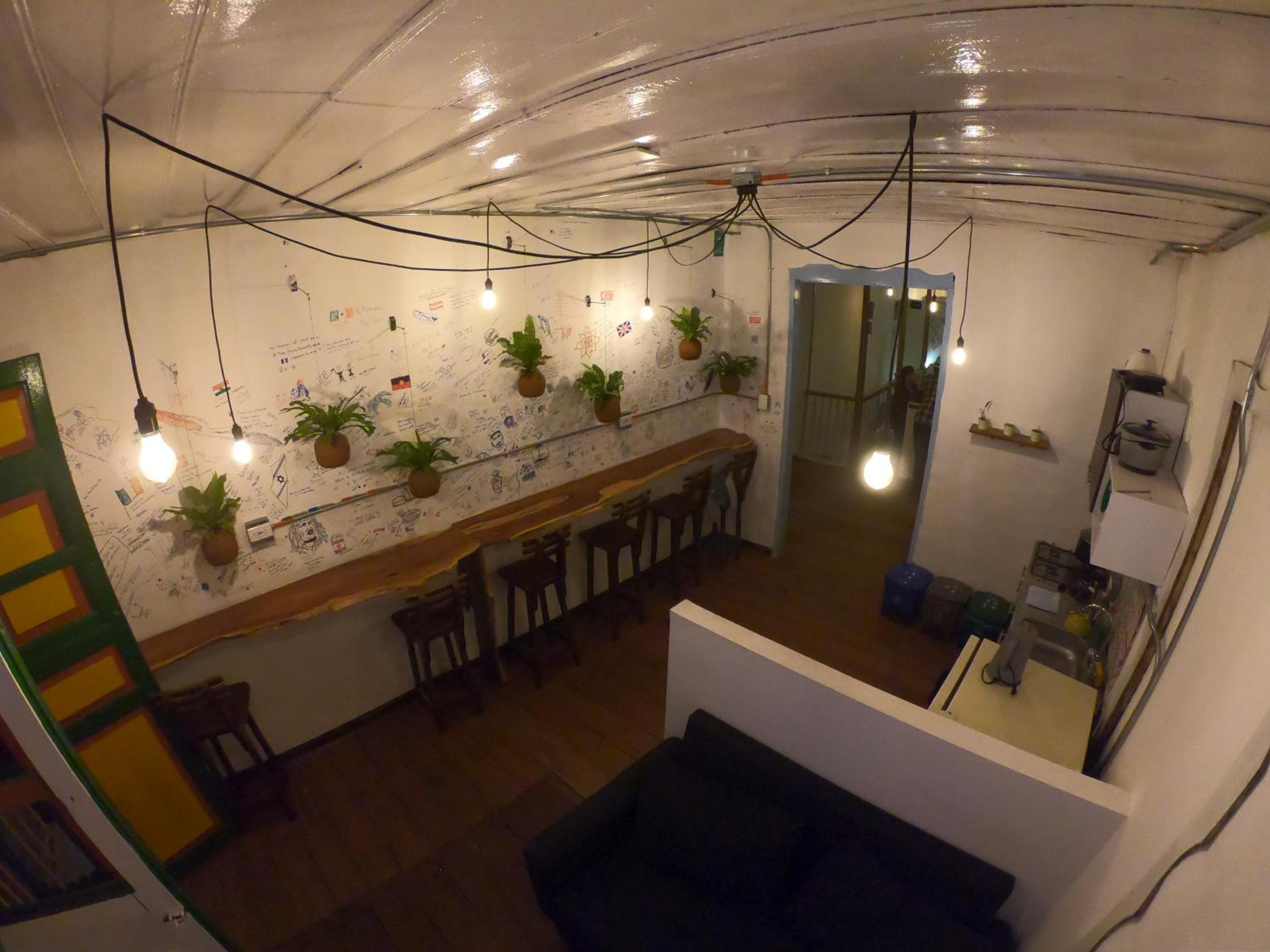 Photo 12