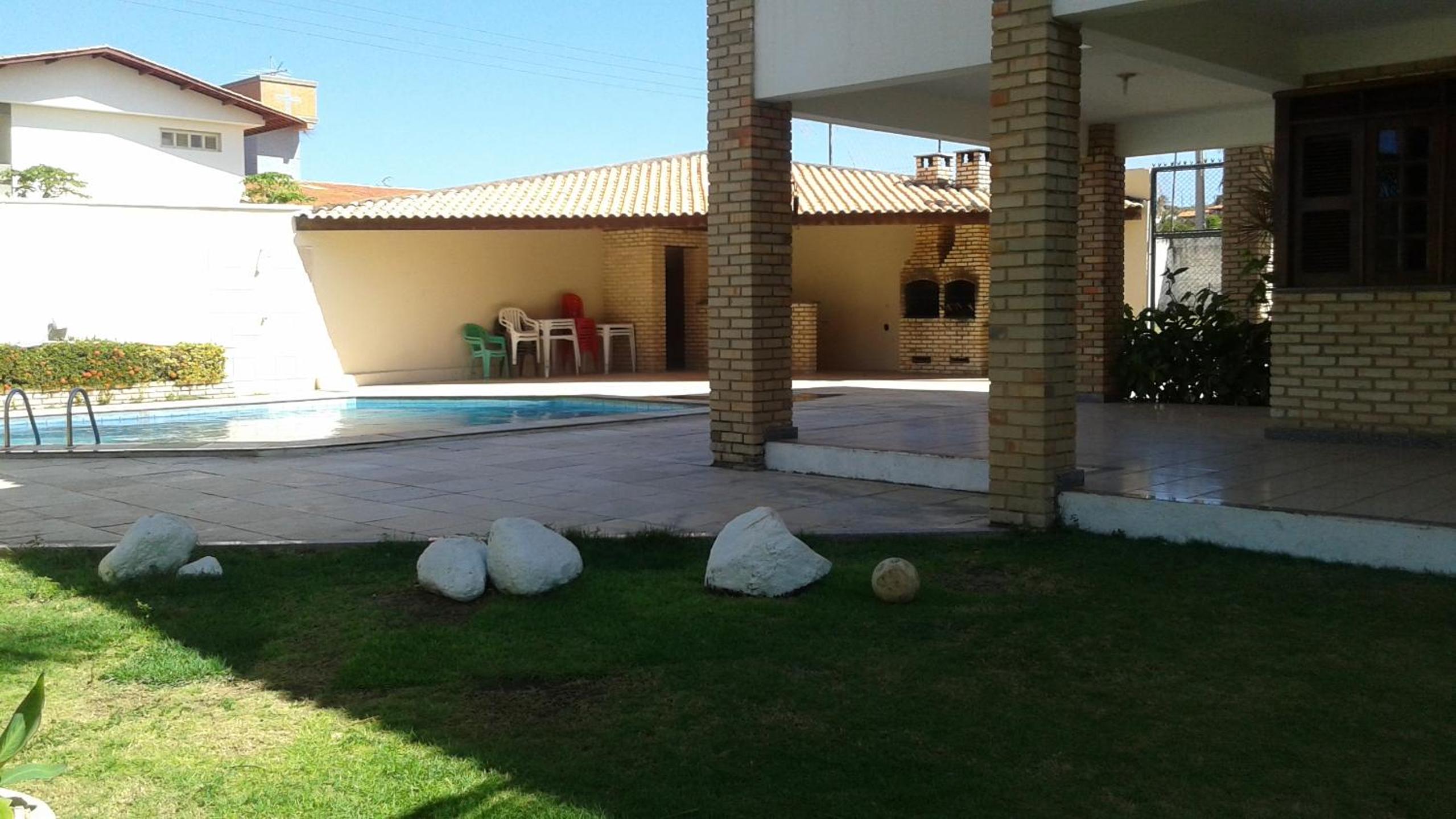 Linda casa próximo do Beach Park