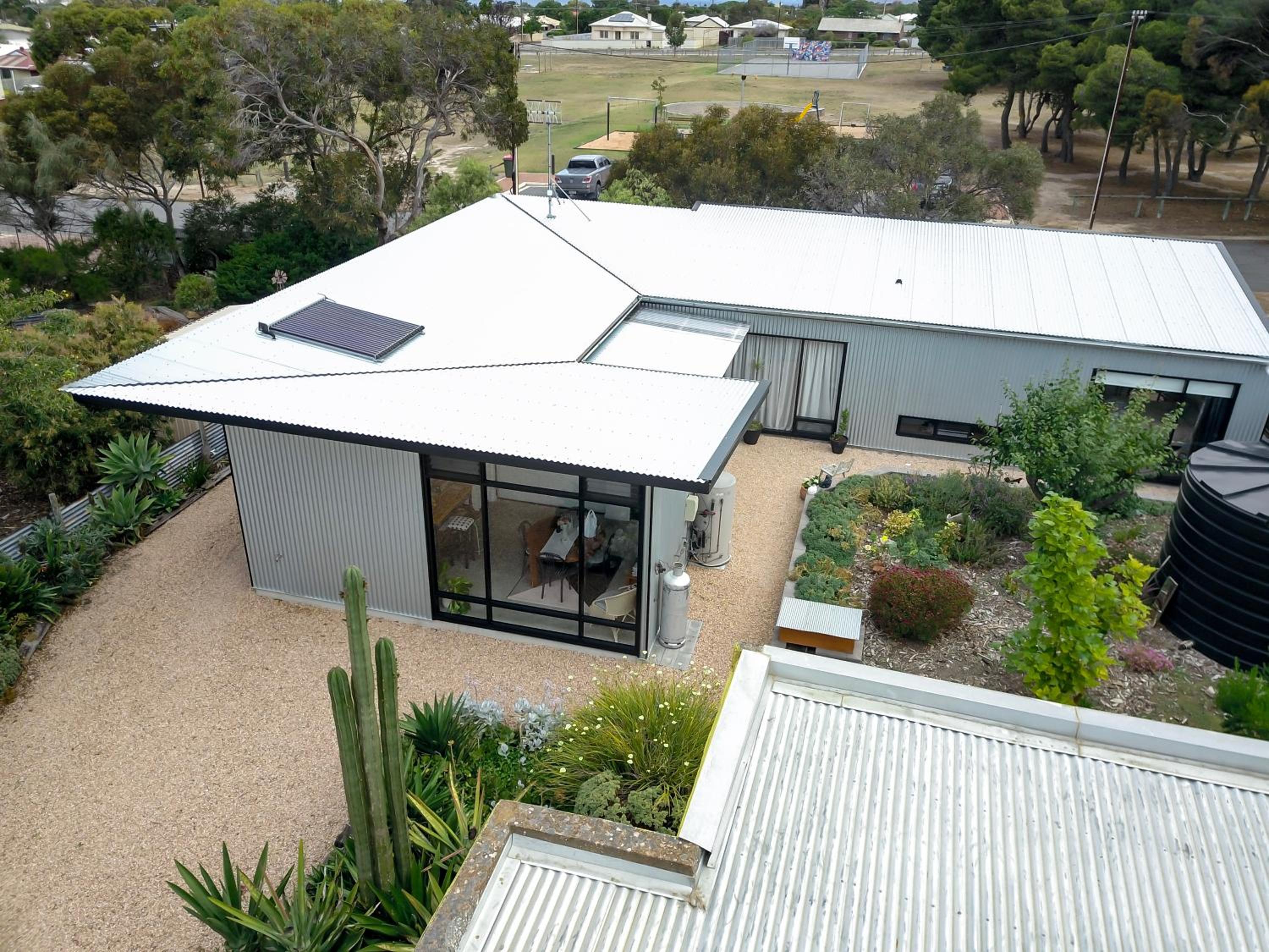 Sinclair Eco House