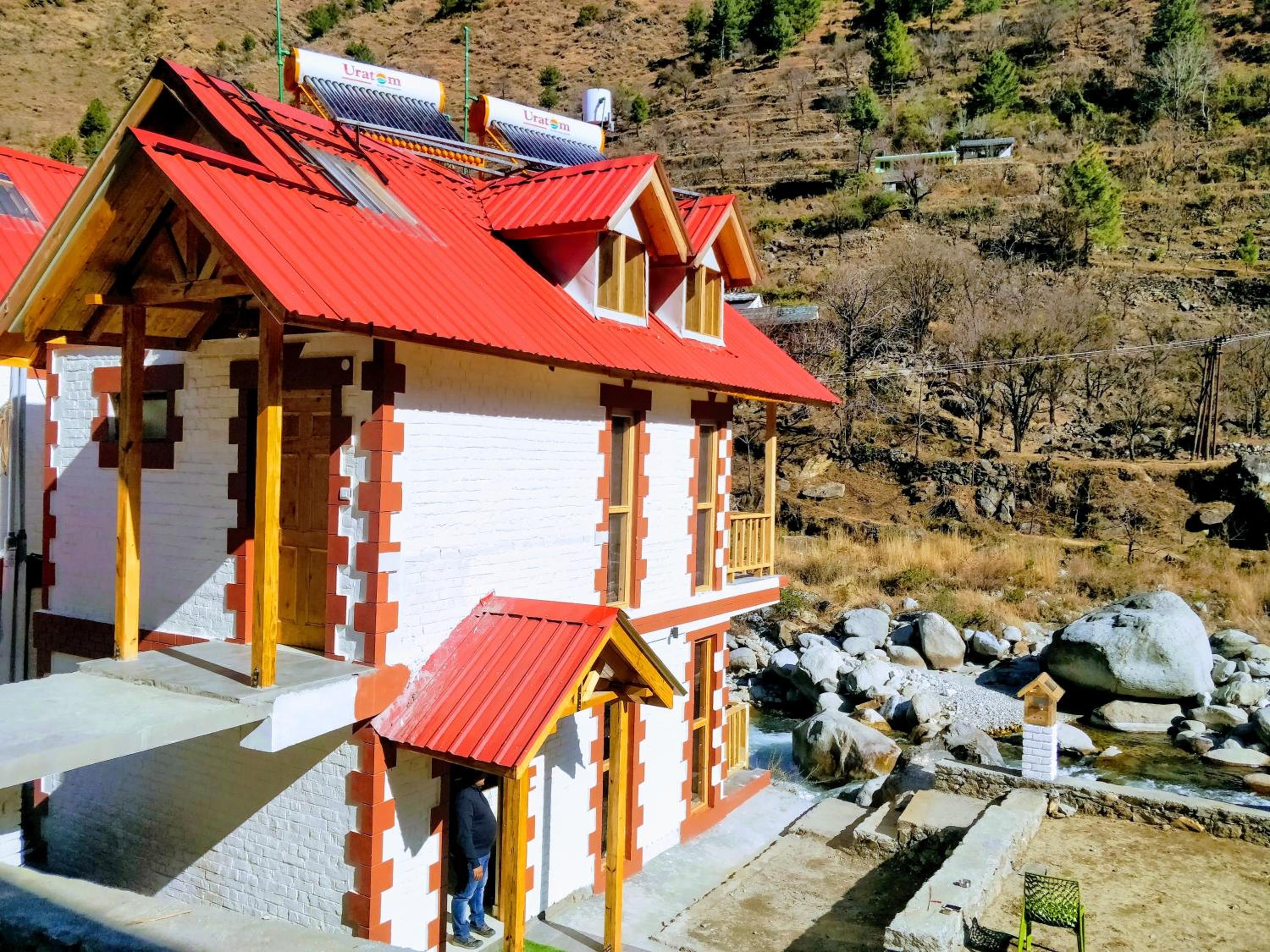 Offbeat Abodes - Tirthan Valley view 2