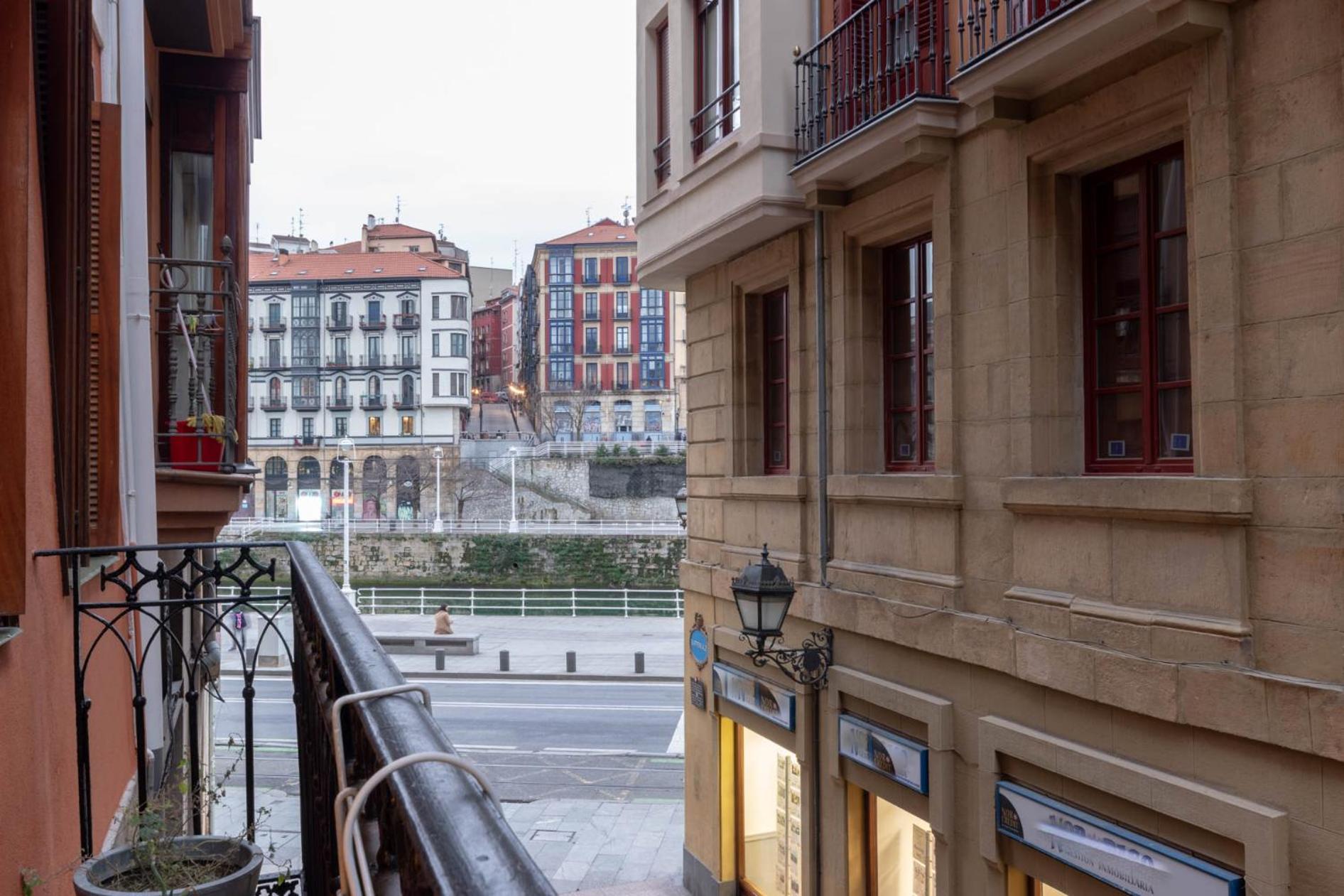 Casco viejo tradición pinchos y gastronomía