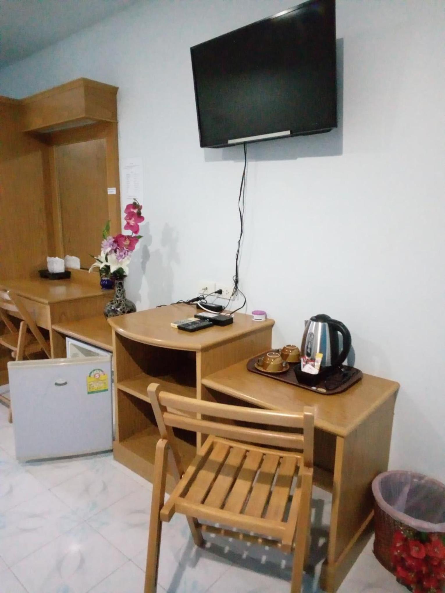 Photo 9