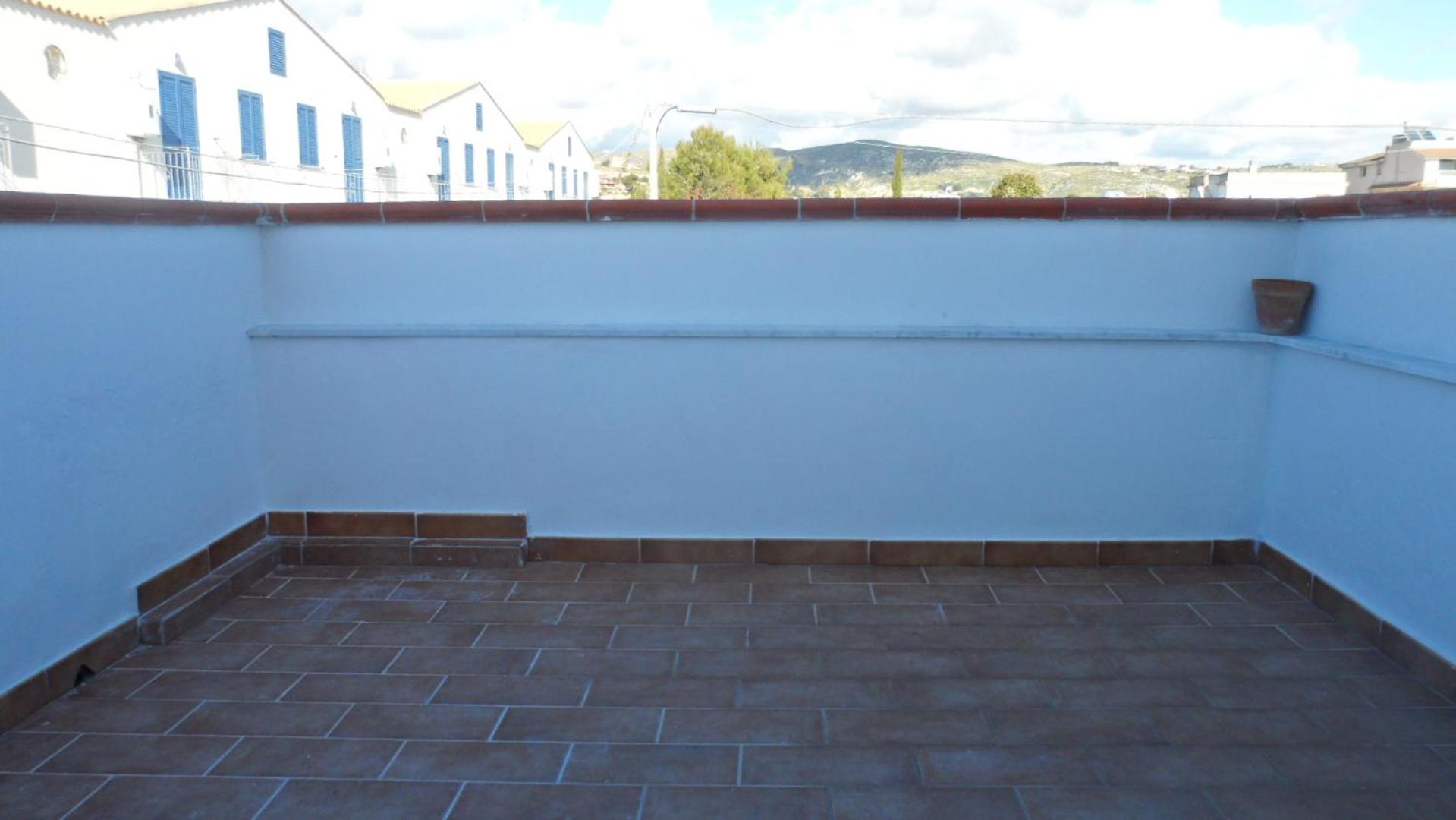 Bluoltremare view 4