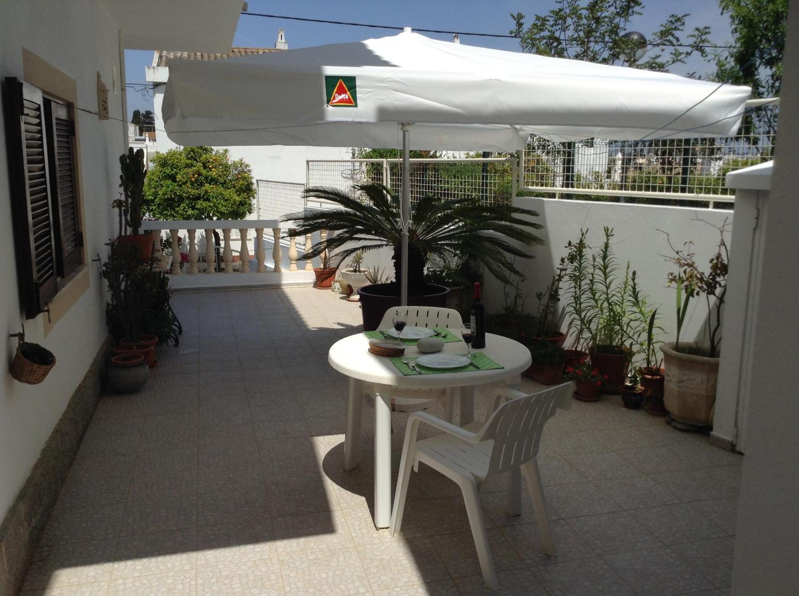 CasaDuarte Courtyard (1 bedroom Apt.) view 2