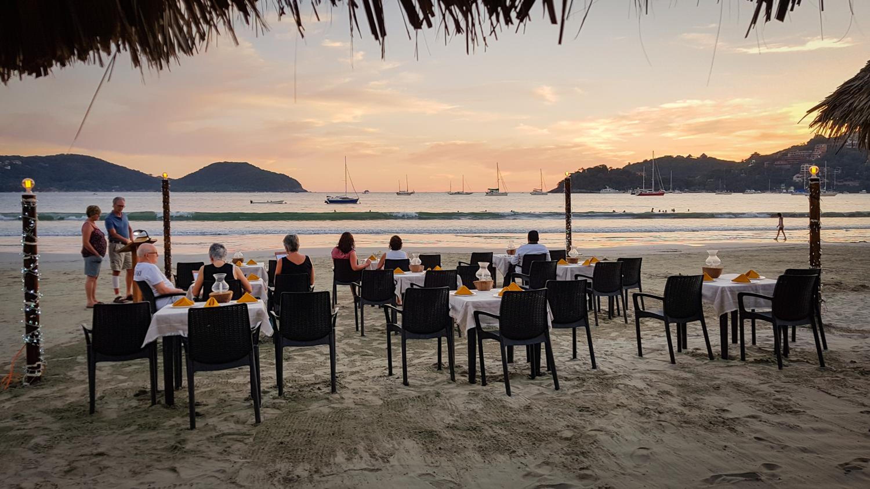 Ixtapa-Zihuatanejo Vacations - Arena Suites - Property Image 2