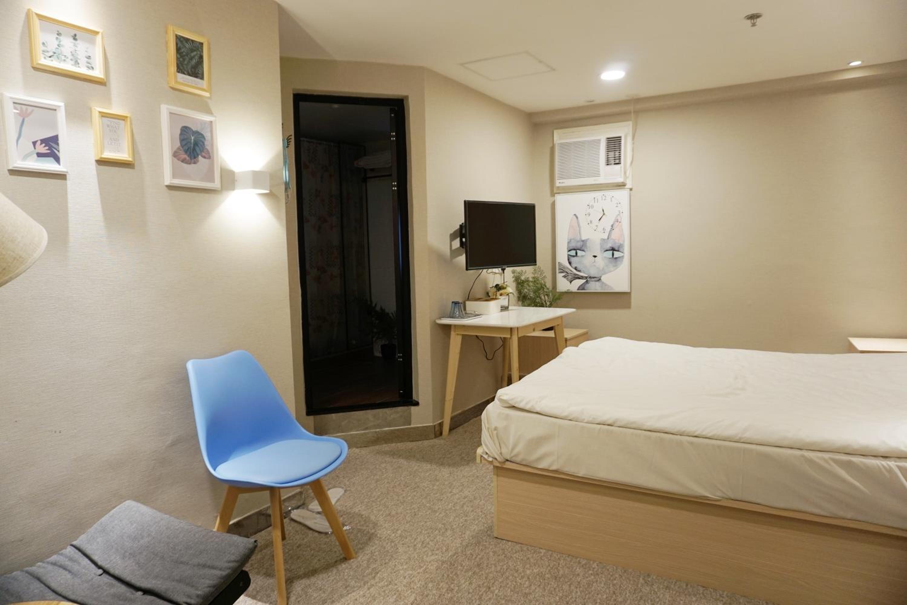 China HK Motel