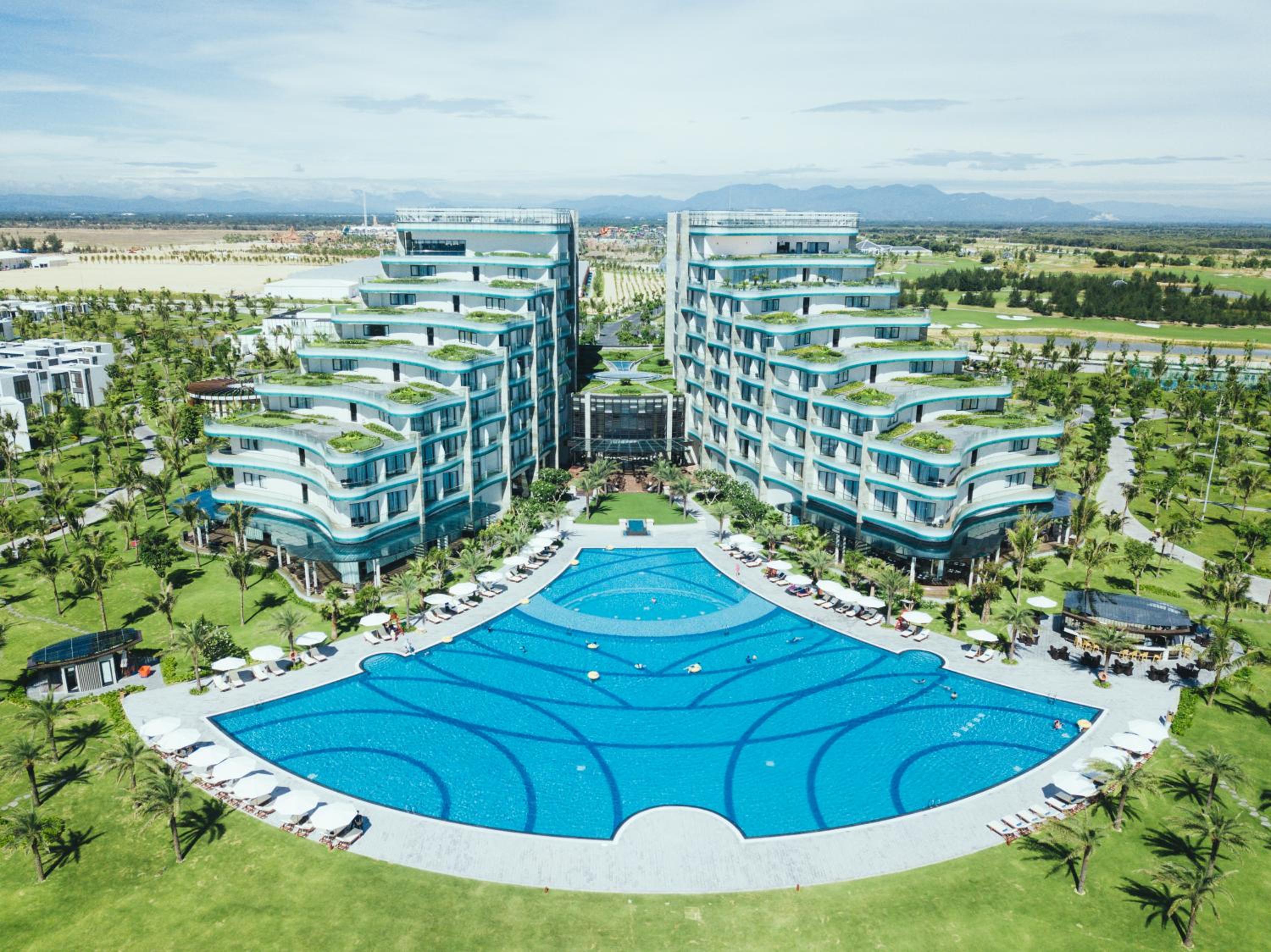 Hoi An Vacations - Vinpearl Resort  Golf Nam Hoi An - Property Image 1