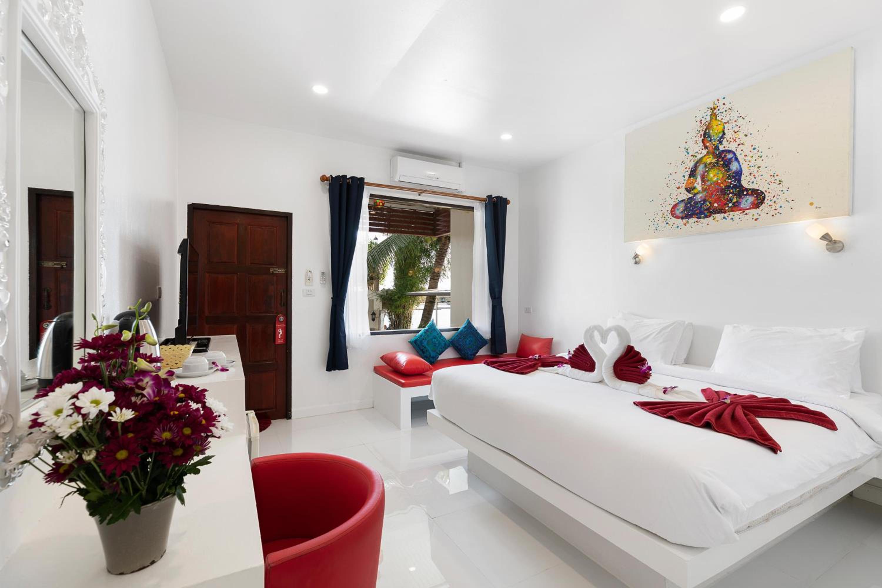 Crystal Bay Beach Resort 6