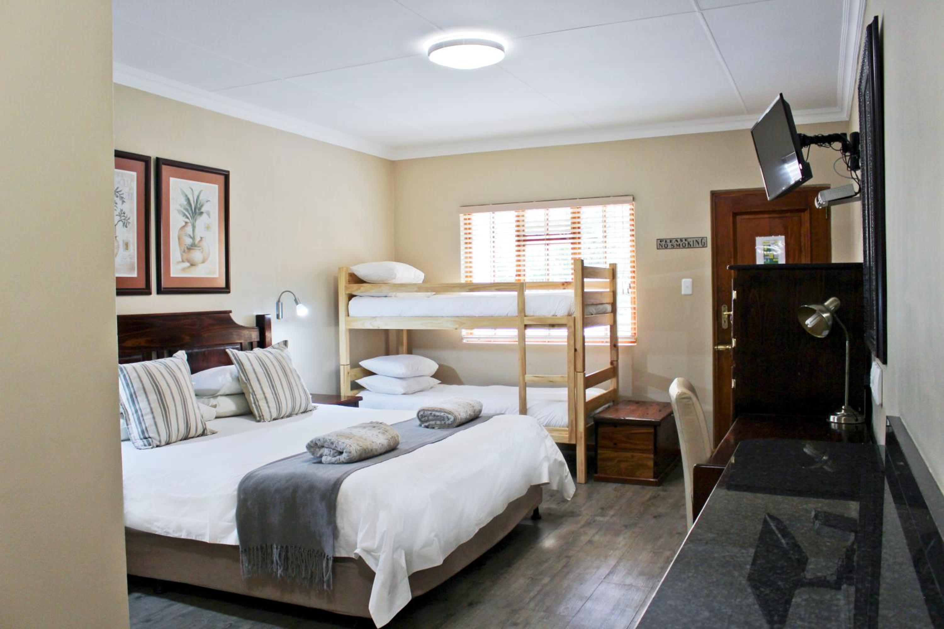 17 on Bird Guest House