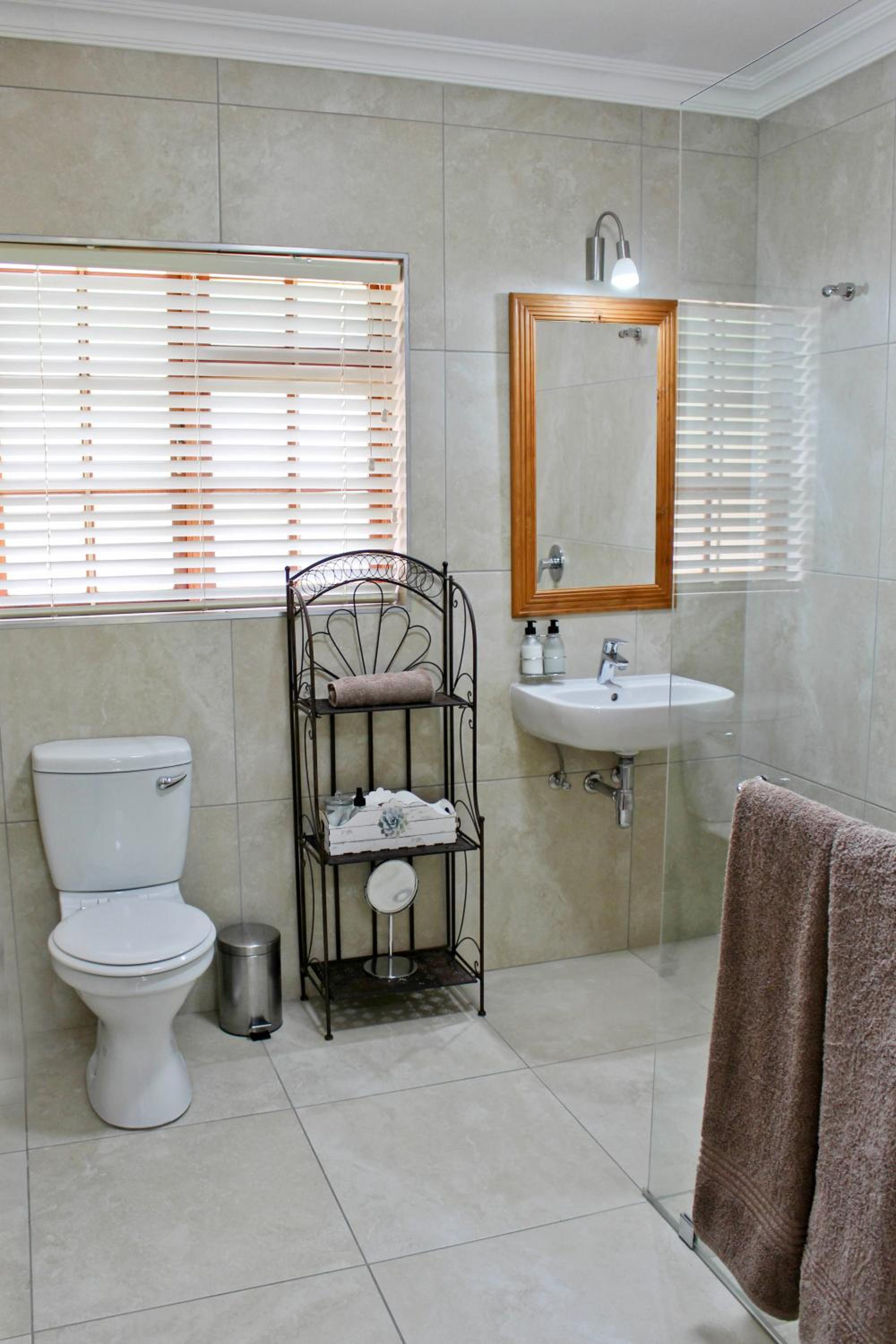 17 on Bird Guest House