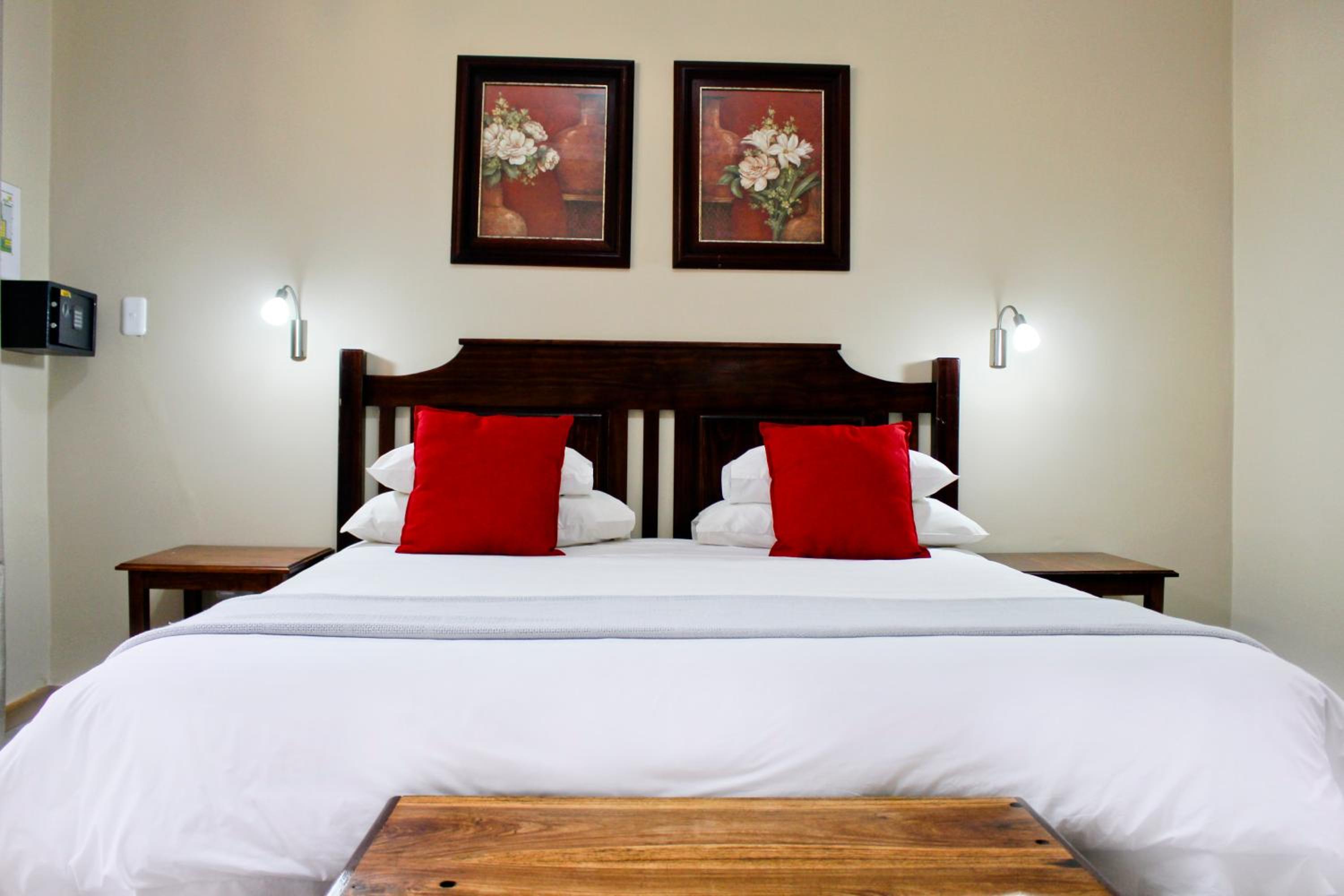 17 on Bird Guest House