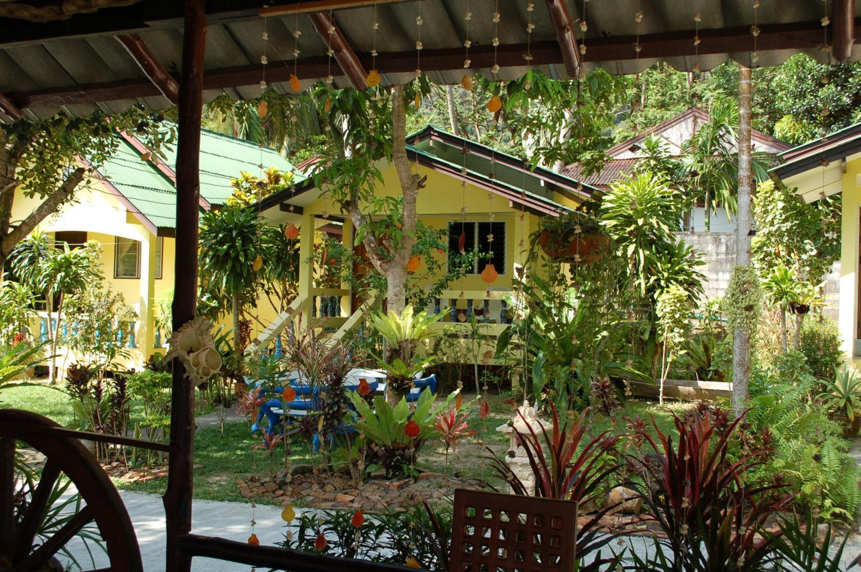 Anawin Bungalows