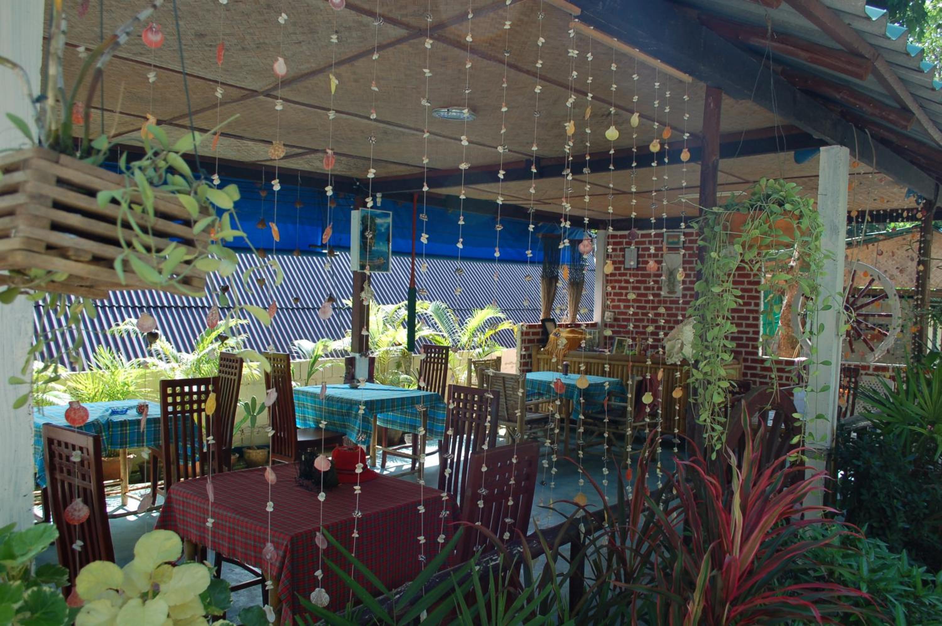 Anawin Bungalows