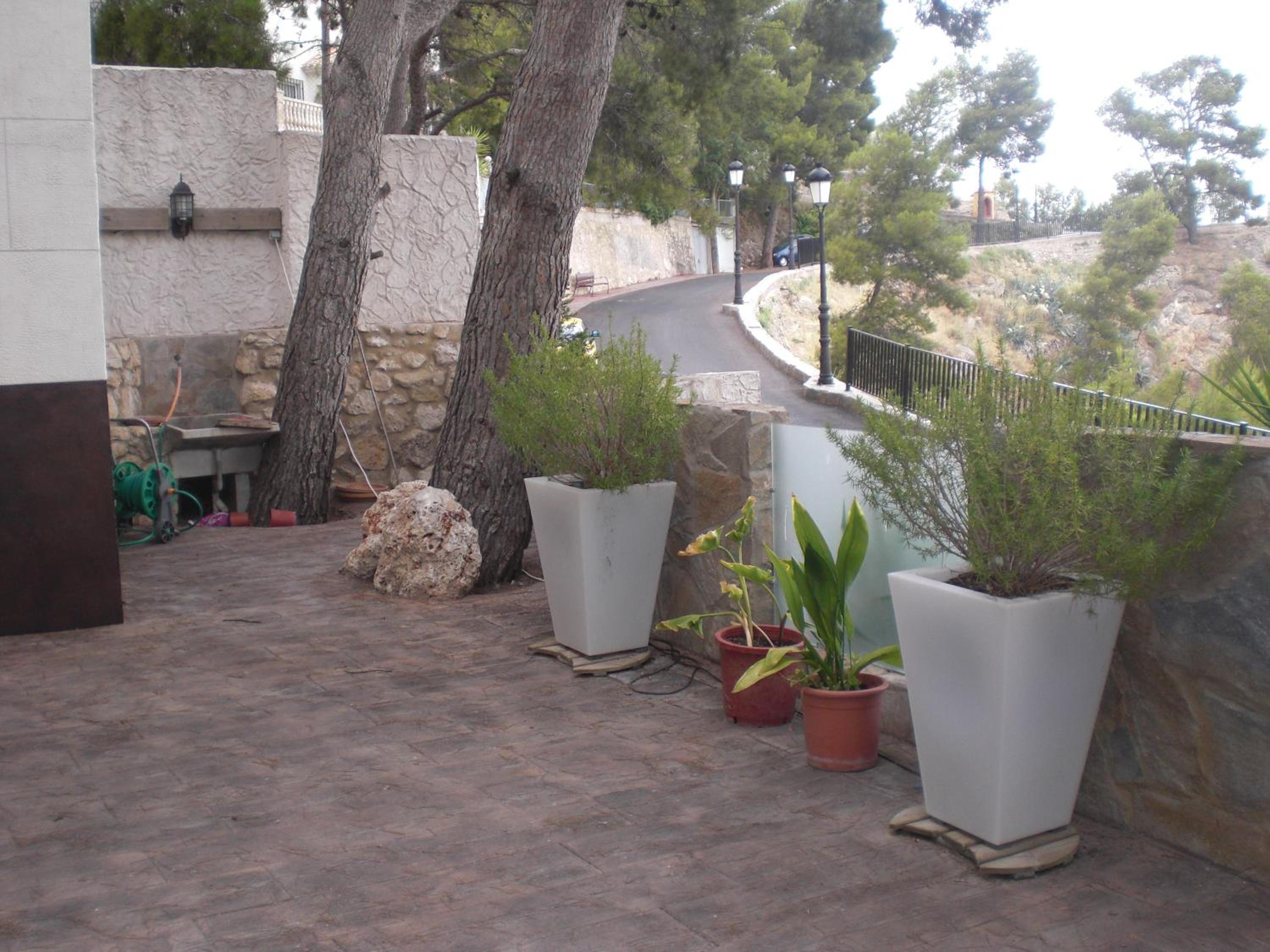 Photo 9