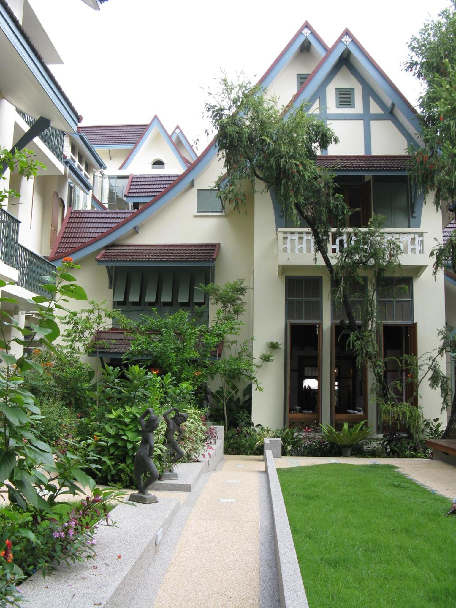 Ariyasom Villa