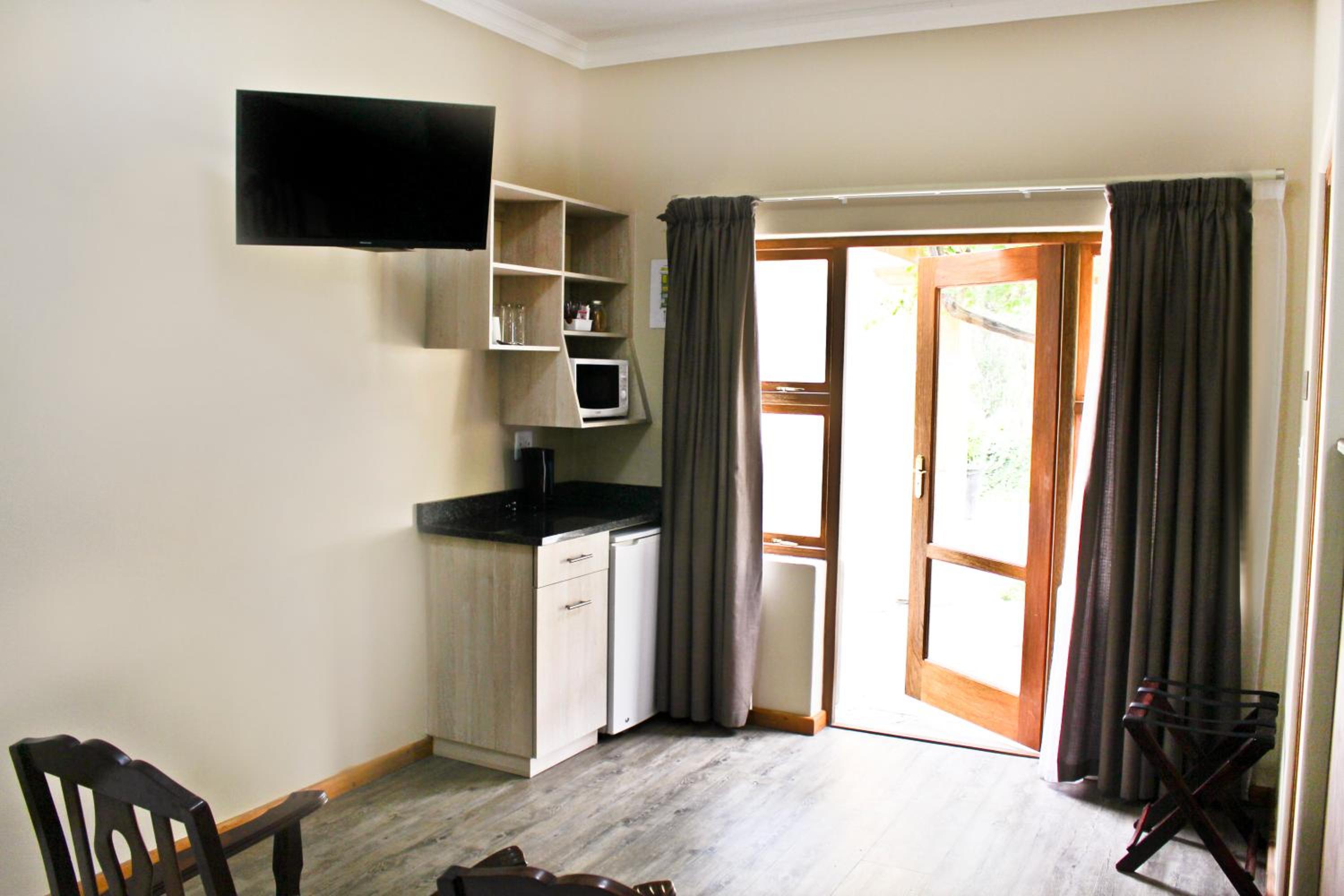 17 on Bird Guest House