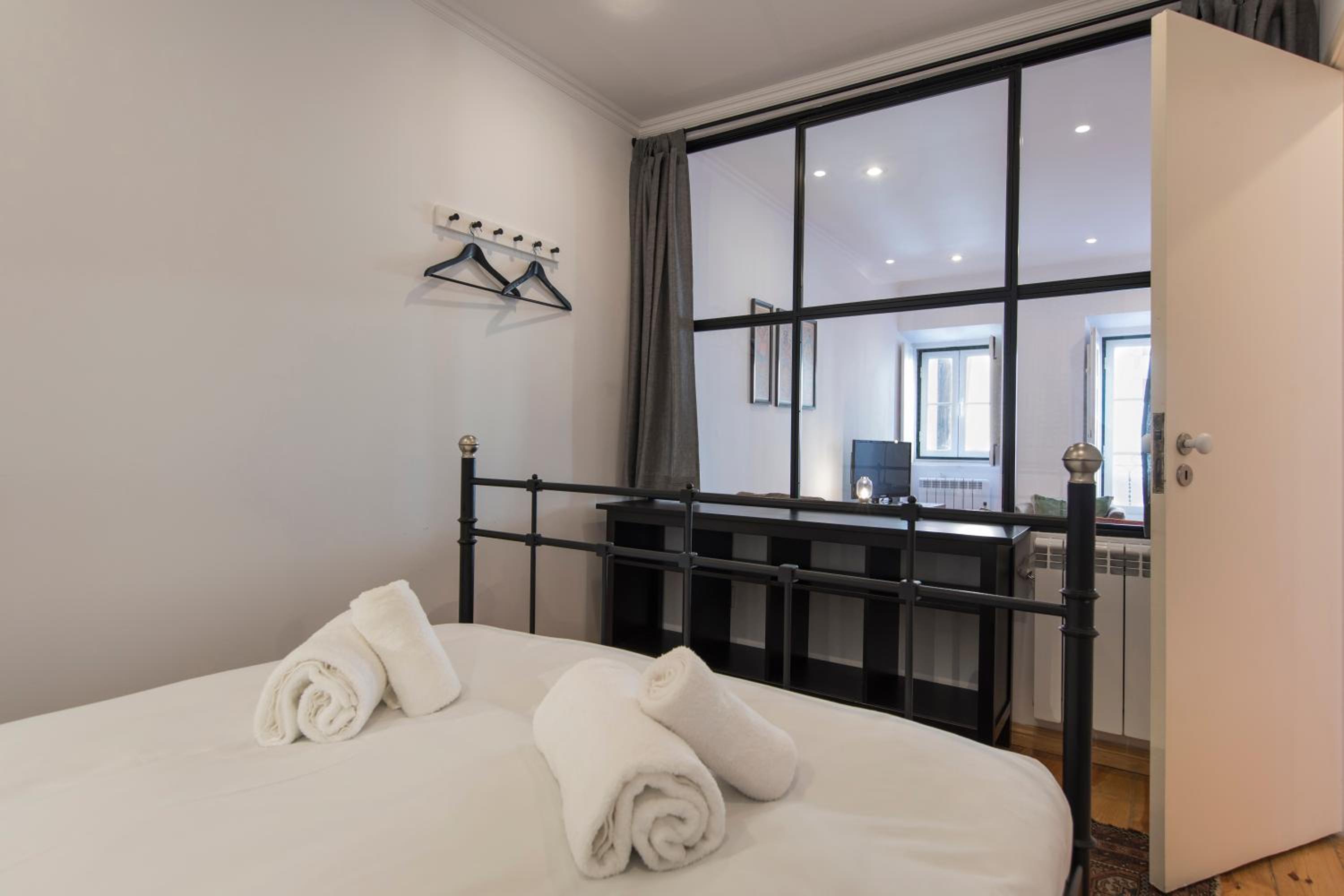 Lisbon Vacations - A Pearl in Grace Land - Property Image 6
