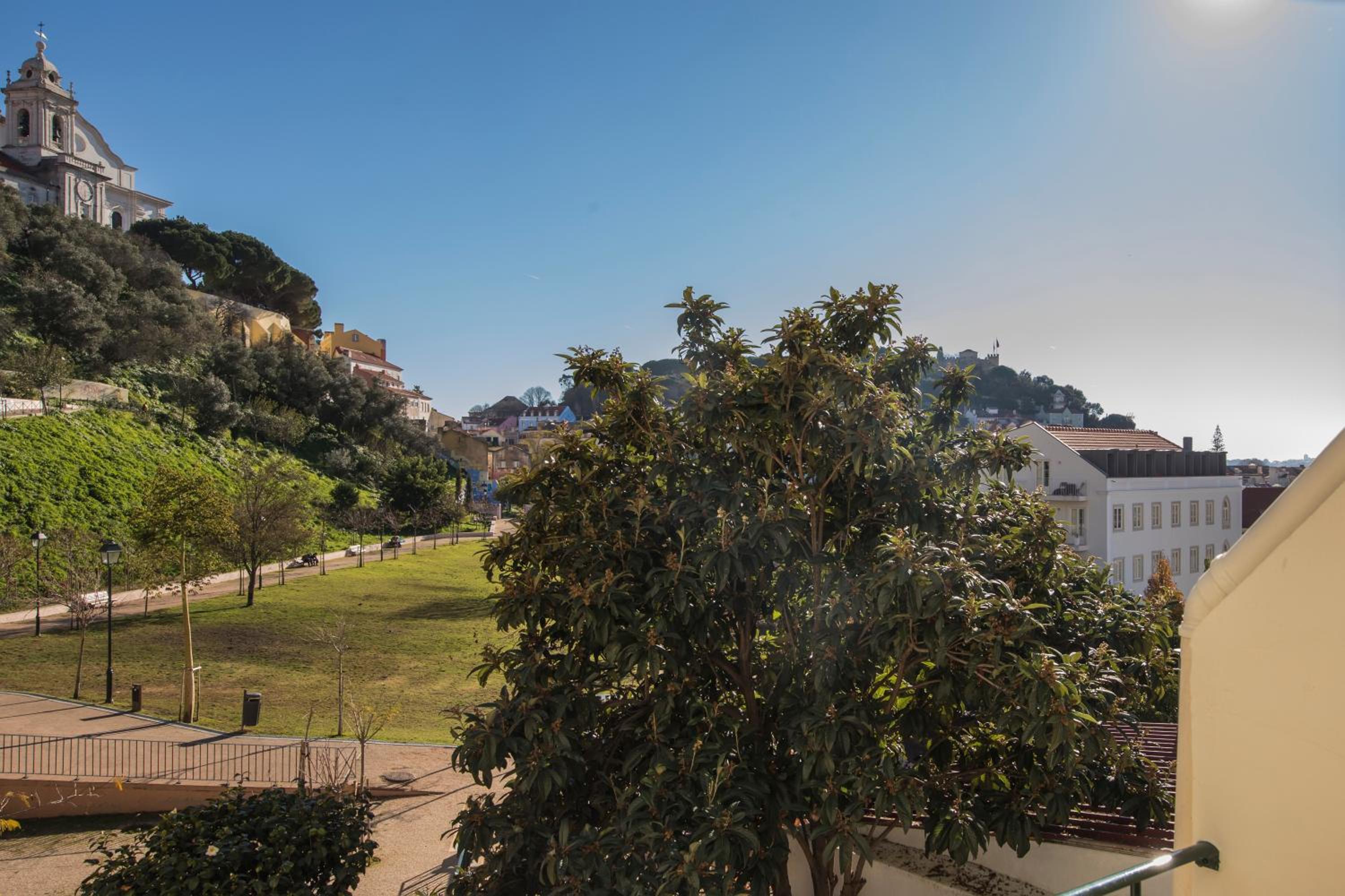 Lisbon Vacations - A Pearl in Grace Land - Property Image 2