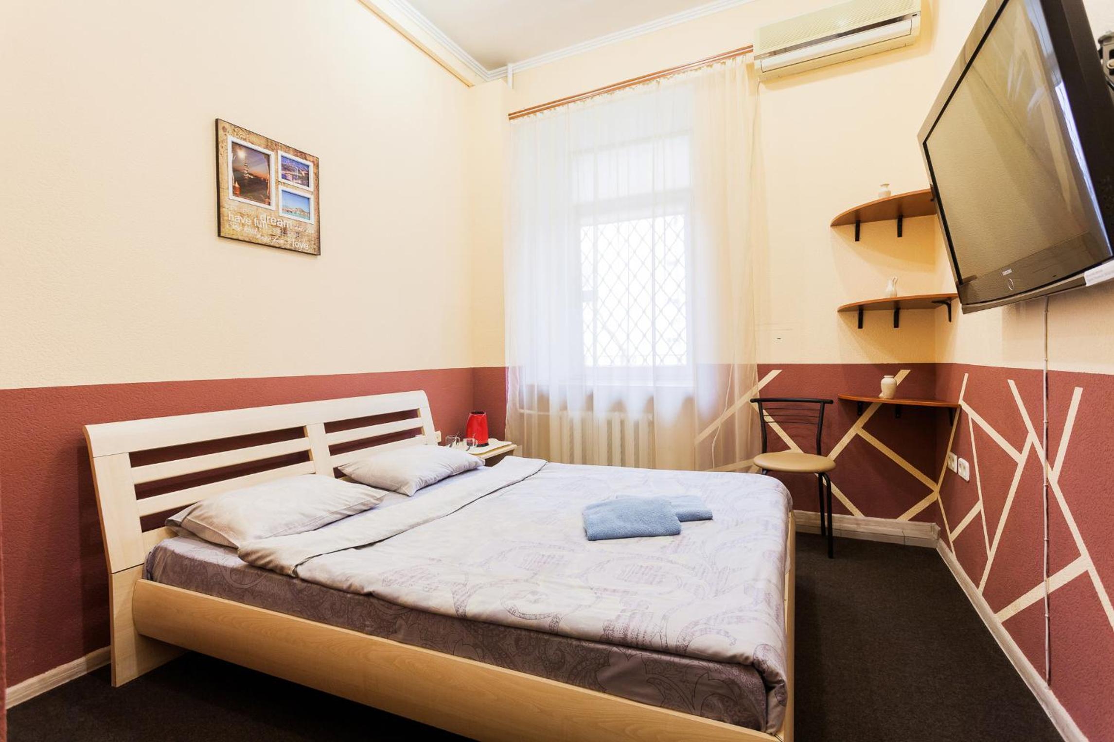 Mini-hotel in the heart of Kiev view 3