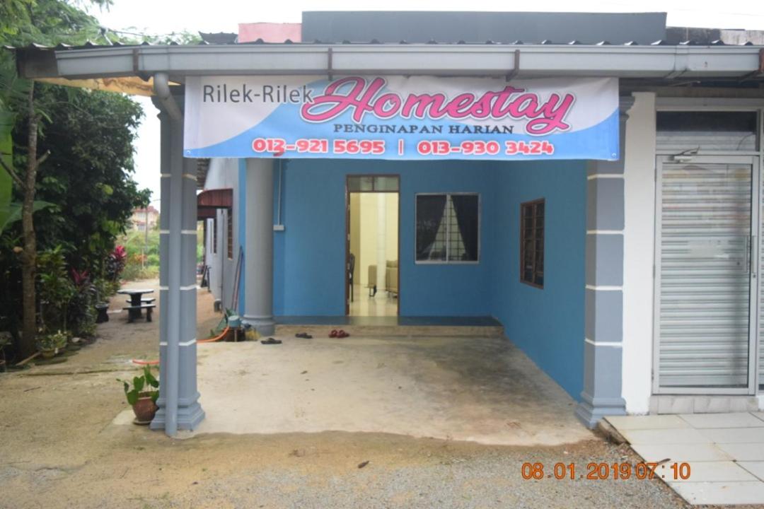 RILEK-RILEK HOMESTAY photo 1