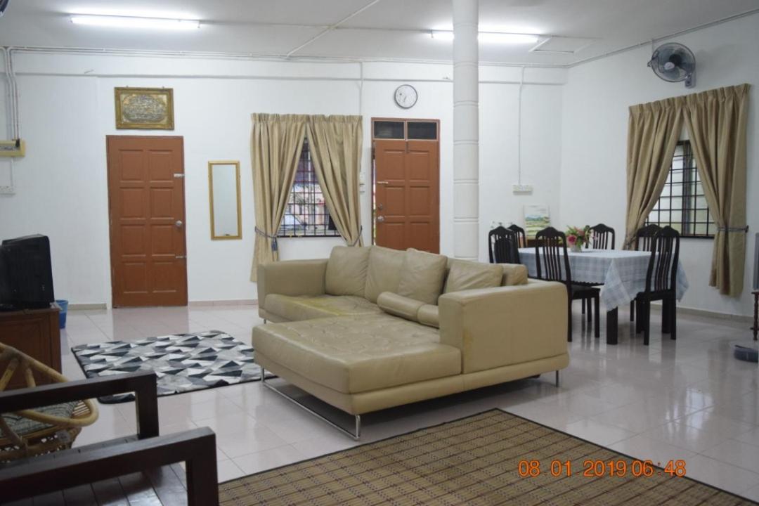 RILEK-RILEK HOMESTAY photo 7