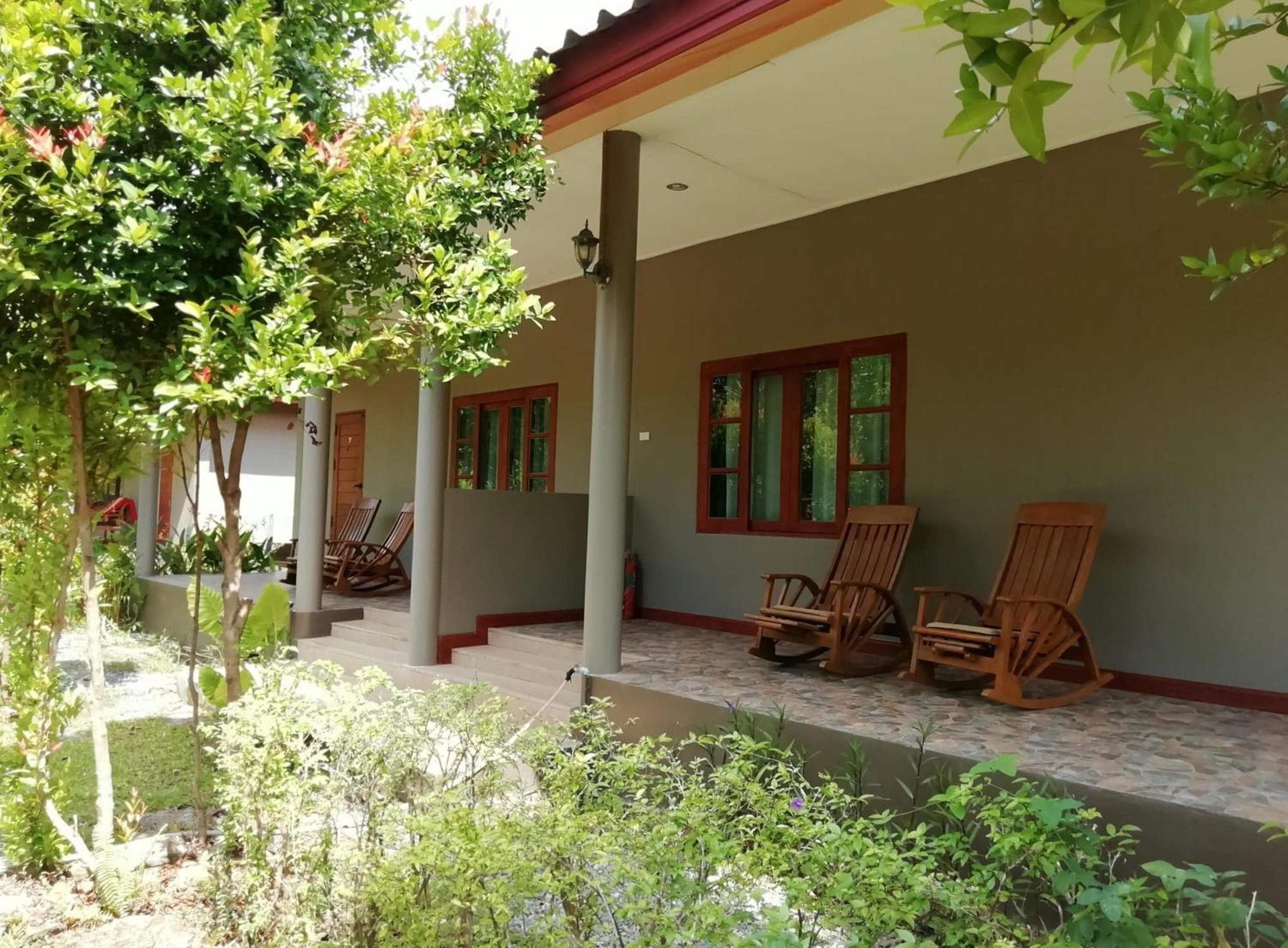 Lanta Wanida Resort