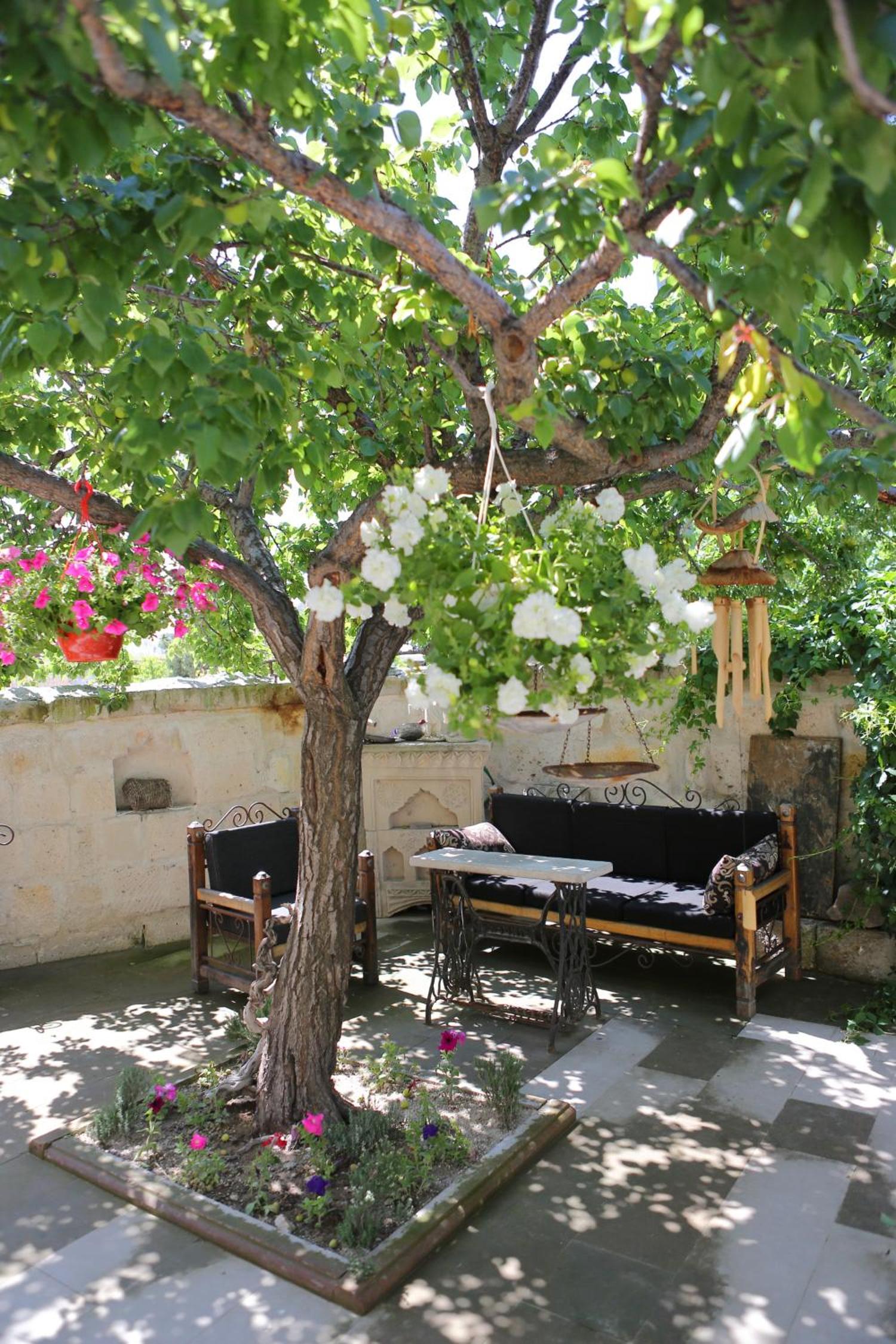 Village Cave House Hotel - Image 13