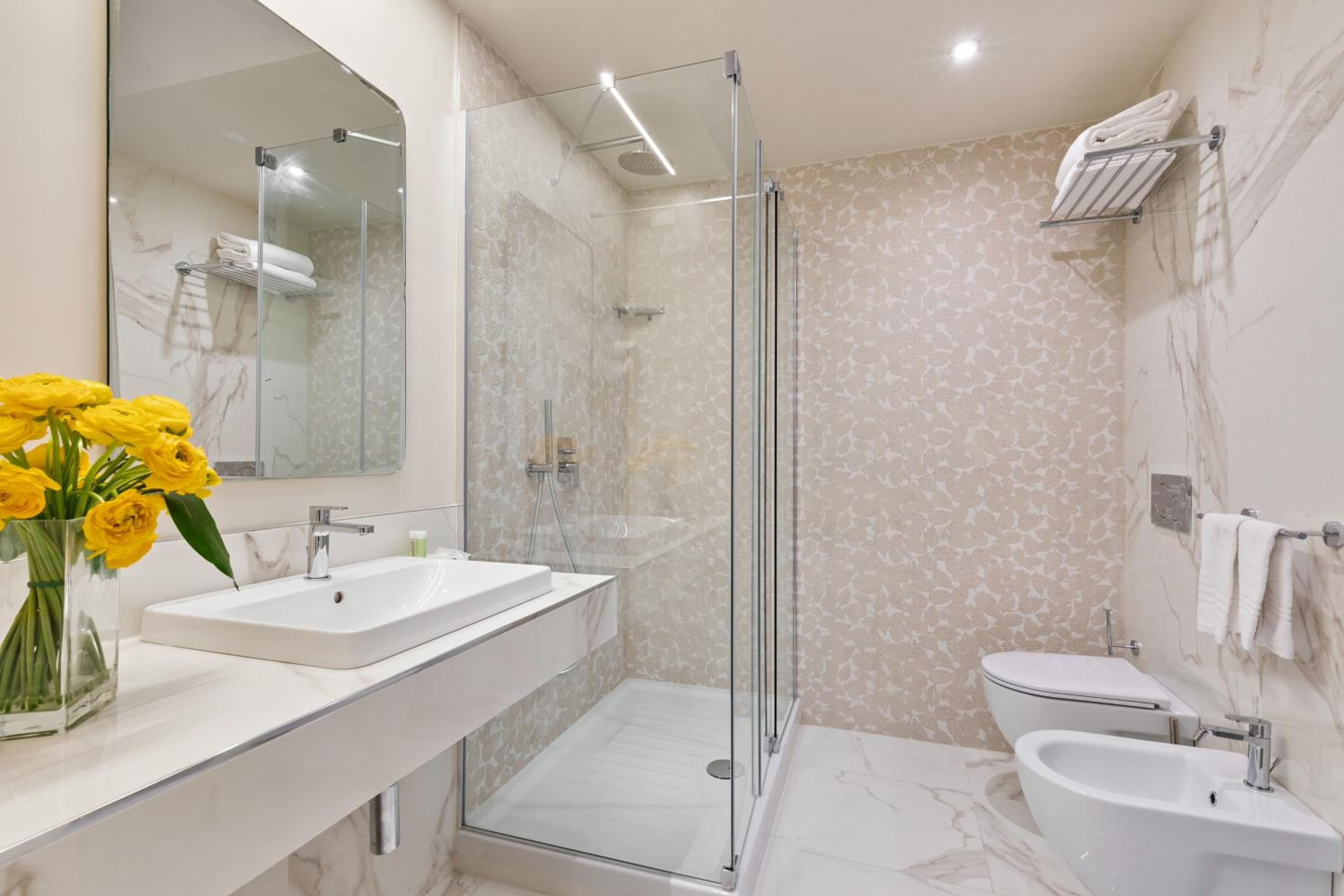 Cavour Suites Guest House