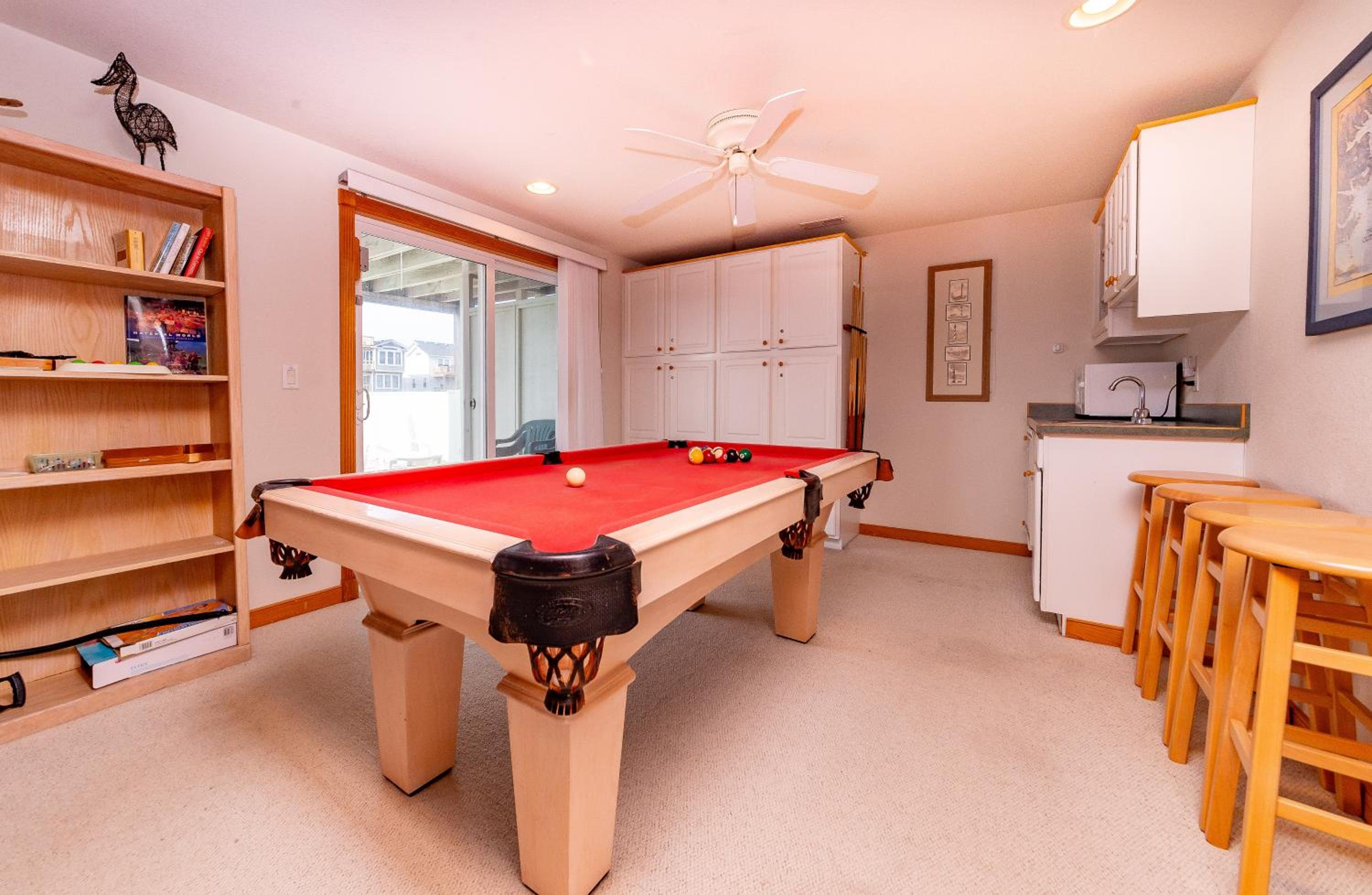 Pelican Watch - Kitty Hawk MP 3, 16 Yards to Beach, Ocean View, Pool, Hot Tub, Pool Table, Flex Stays view 5