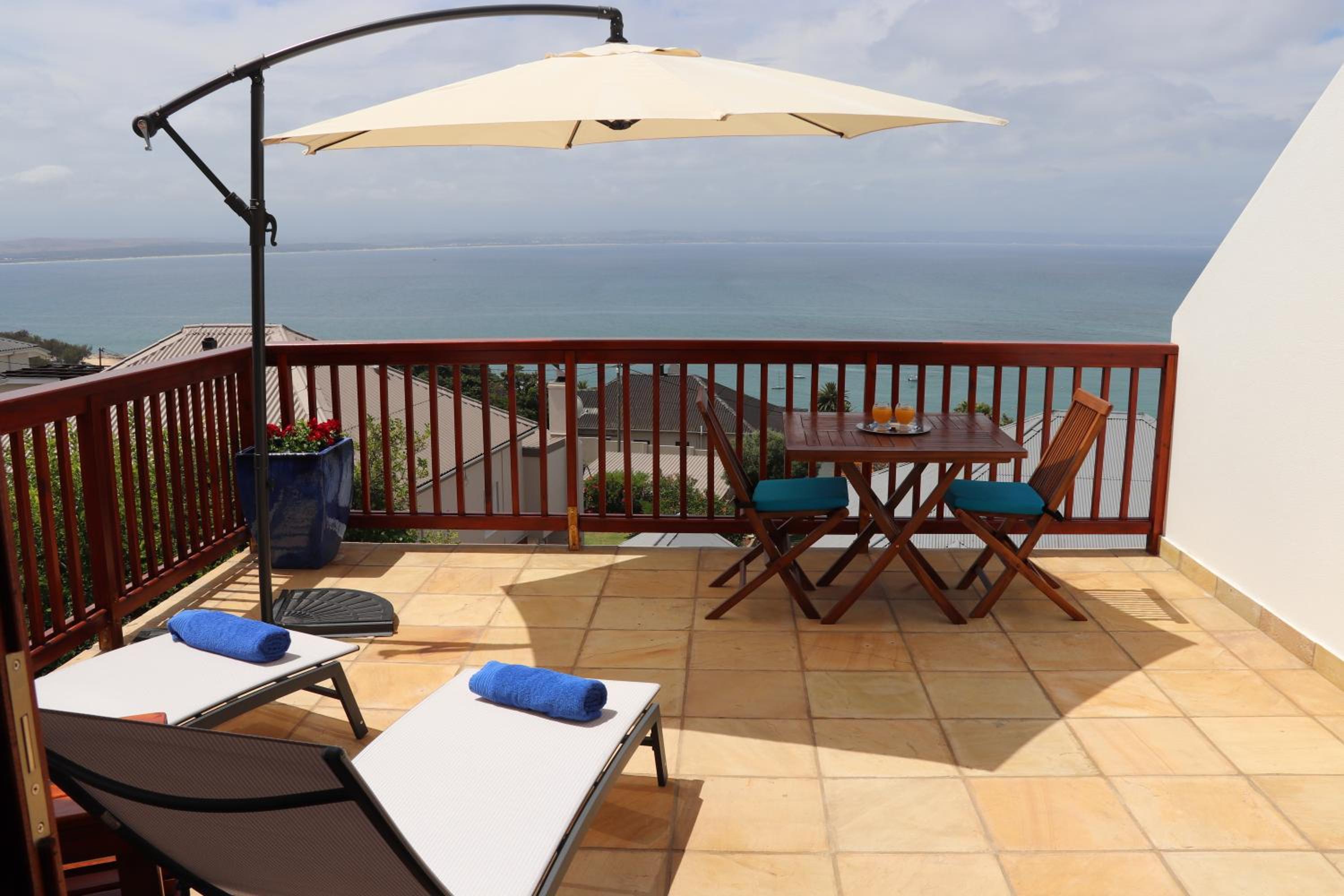 Aquamarine Guest House