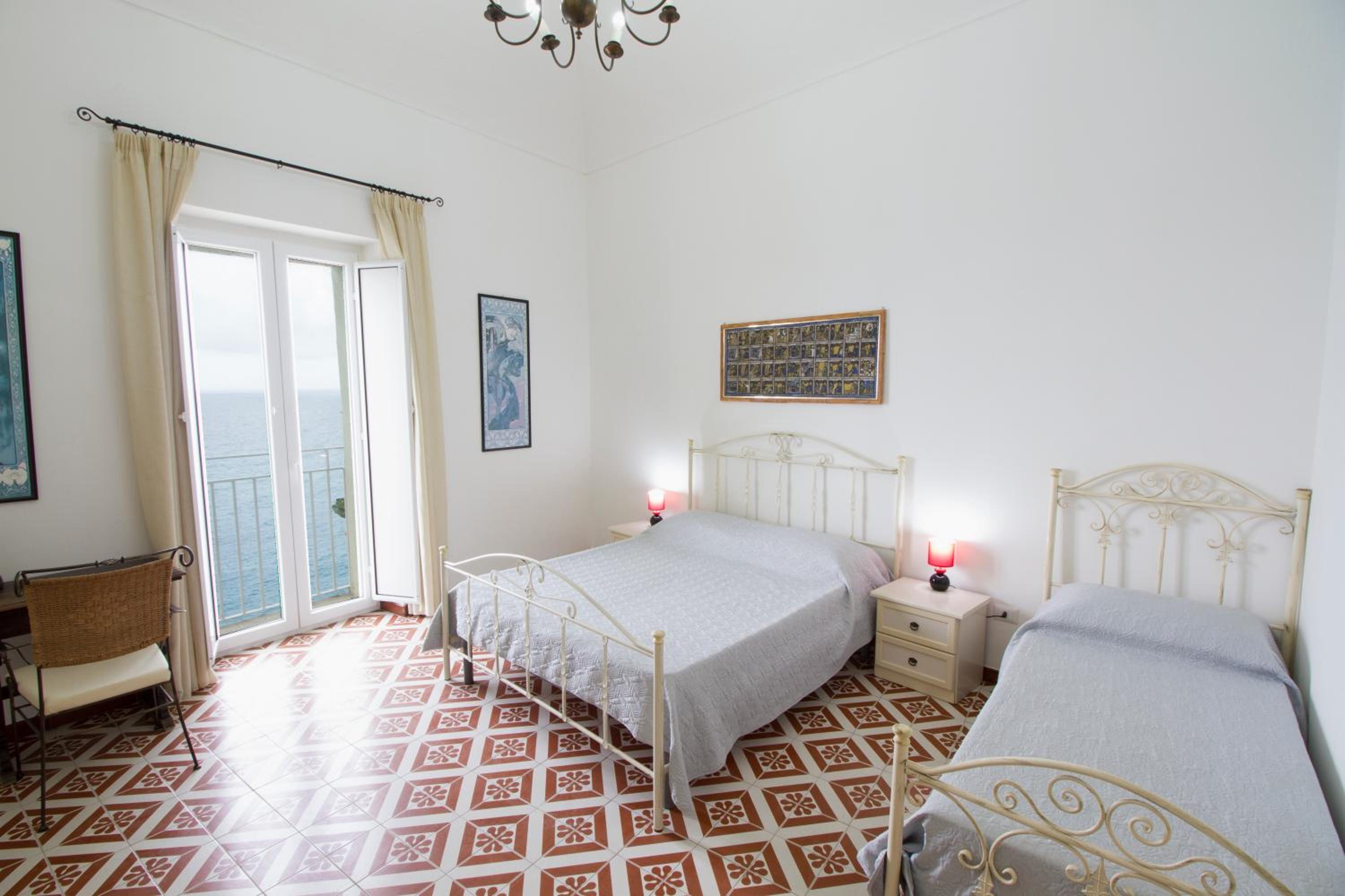 Isola Bella Sea-view Apartment view 4