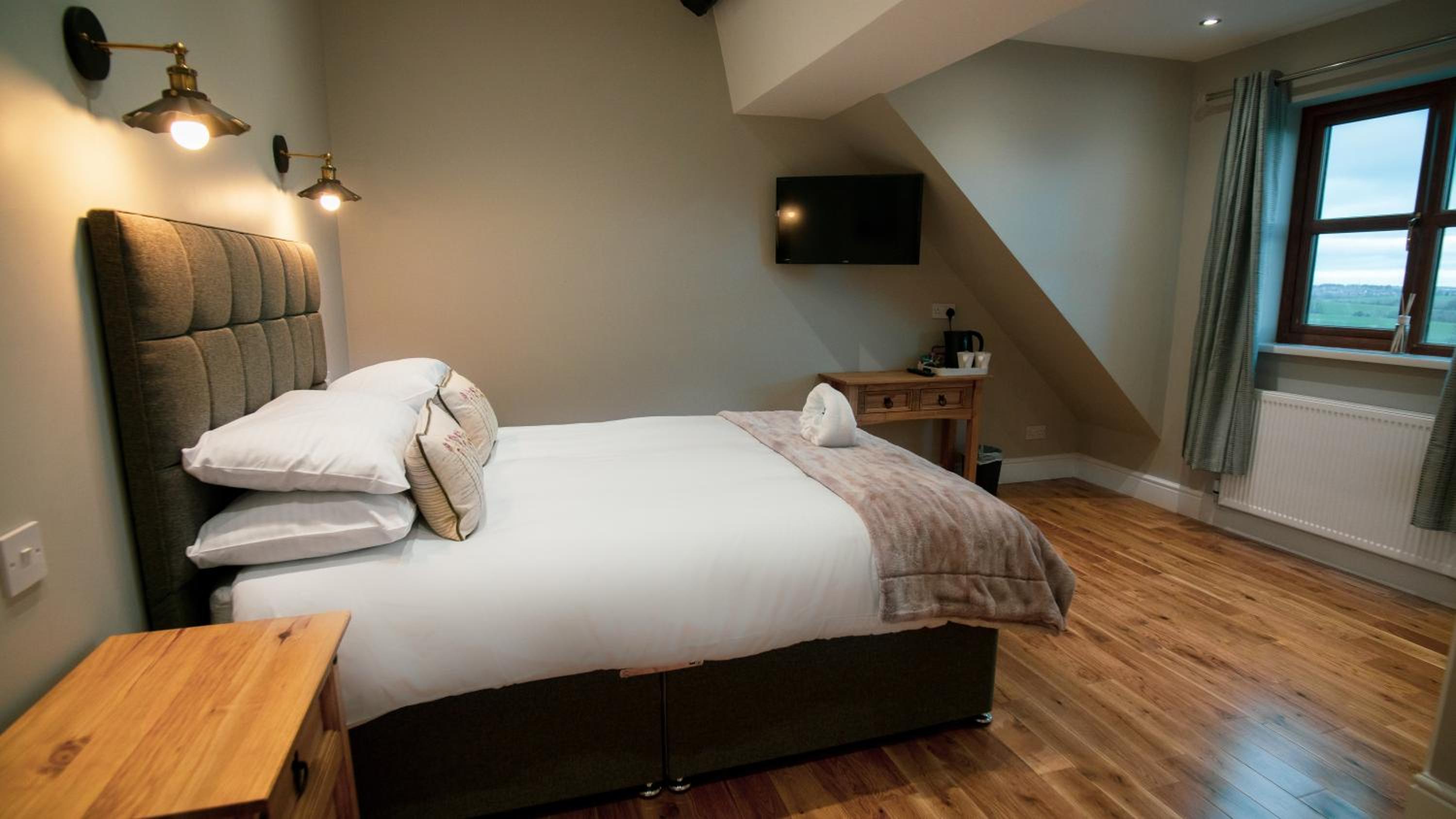 The Pebley Inn view 5