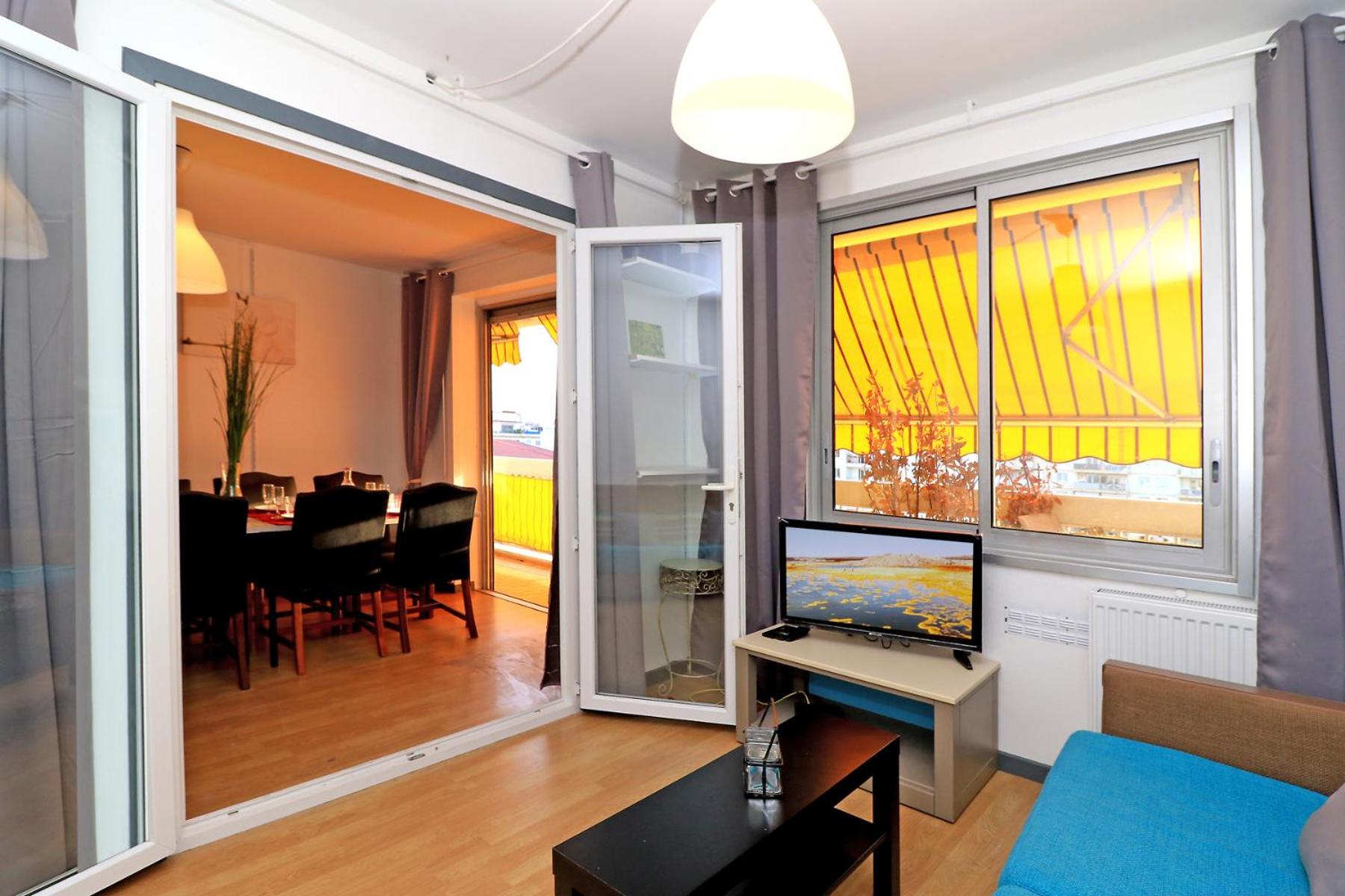 SOPHIES HOMES APARTEMENT BEACH and PROMENADE DES ANGLAIS view 2