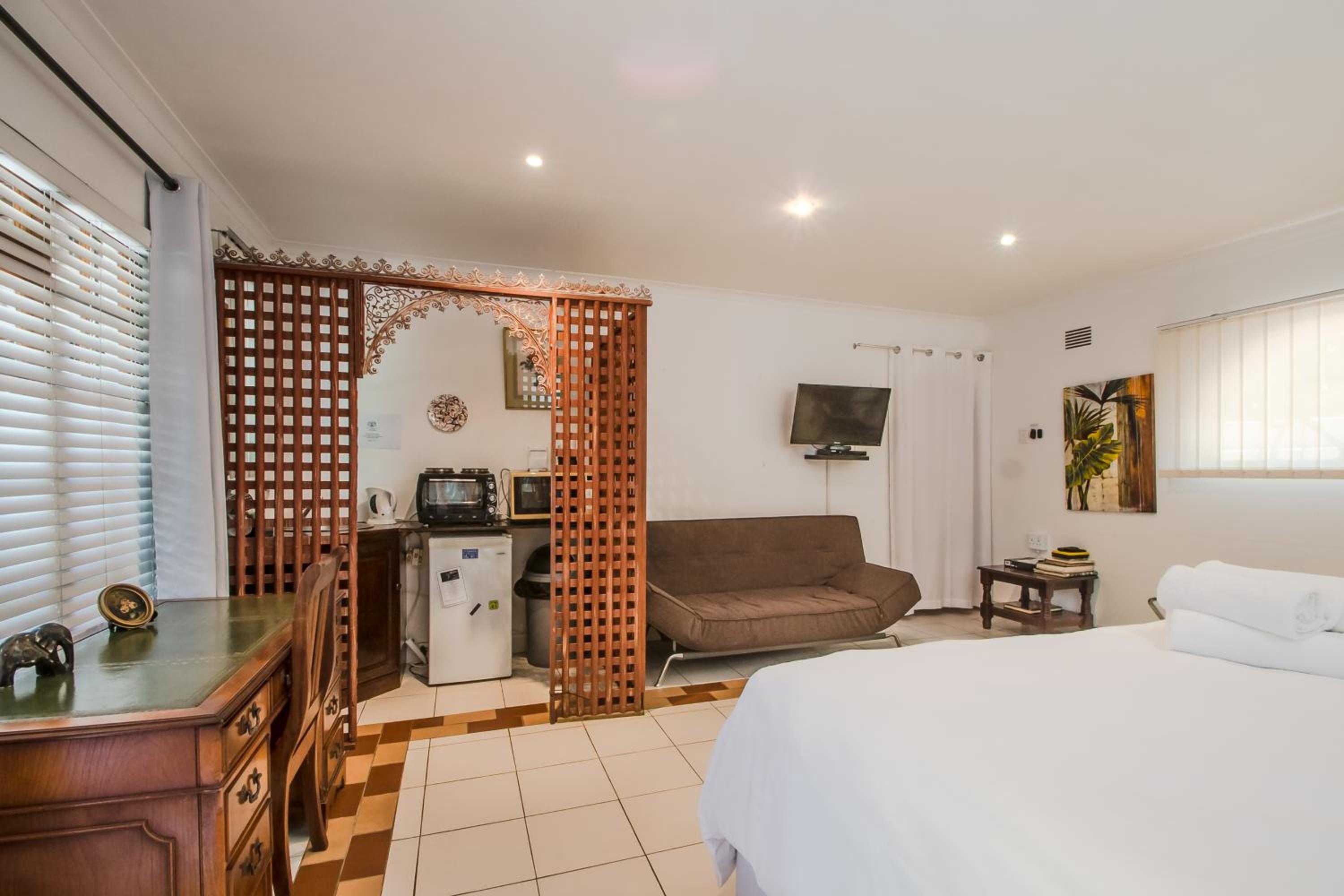 HoneyPot Guest house
