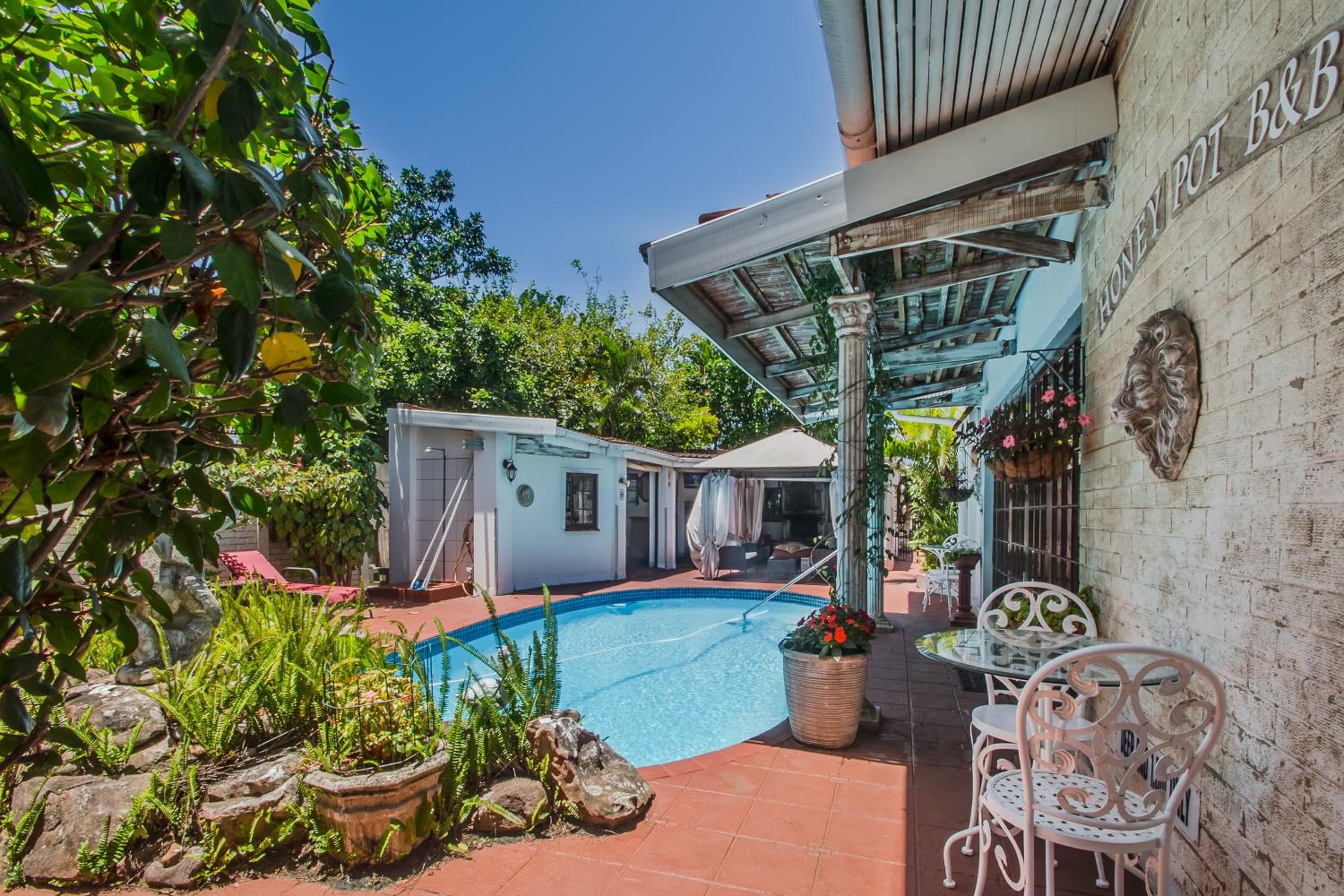 HoneyPot Guest house