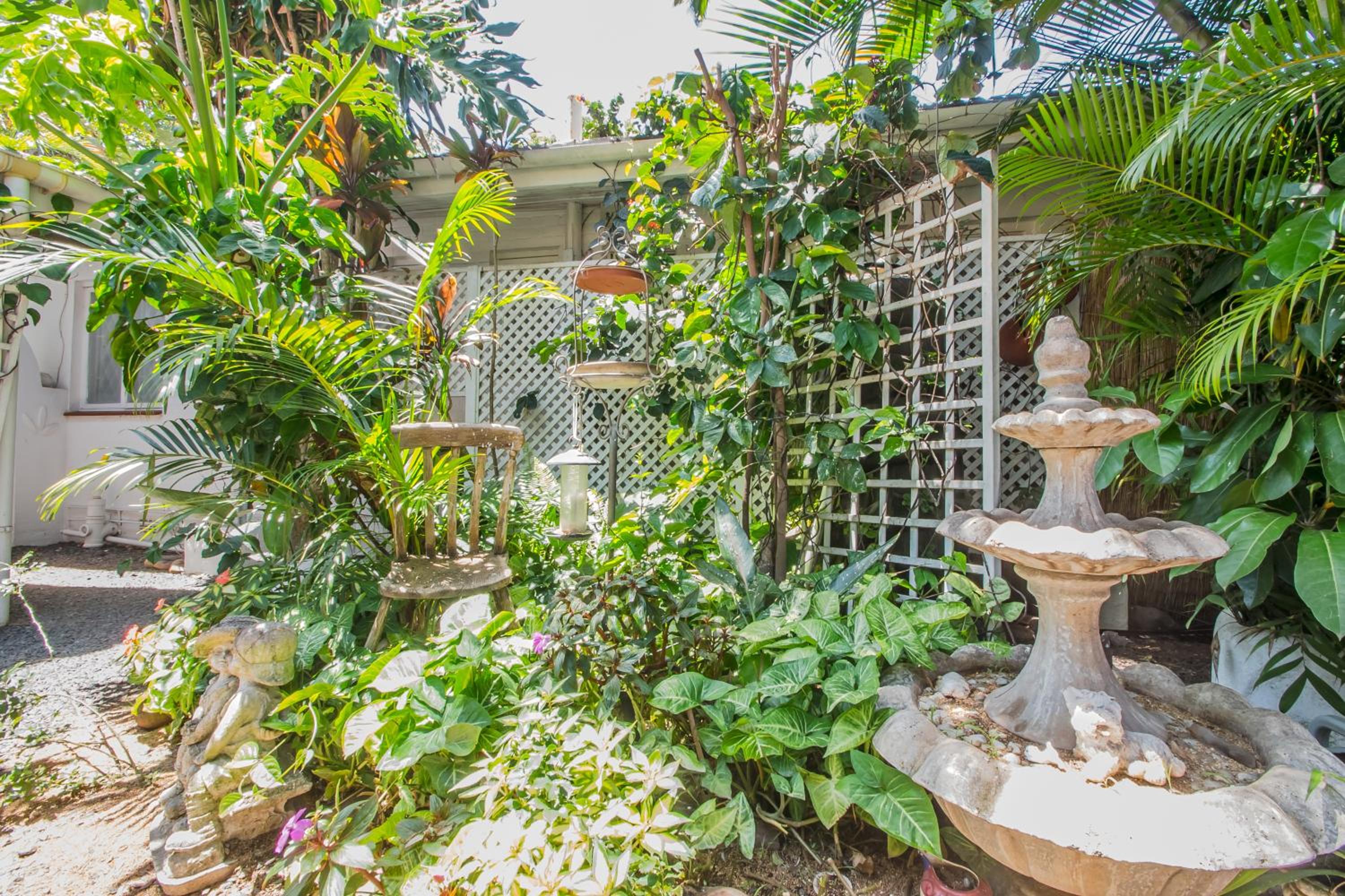 HoneyPot Guest house