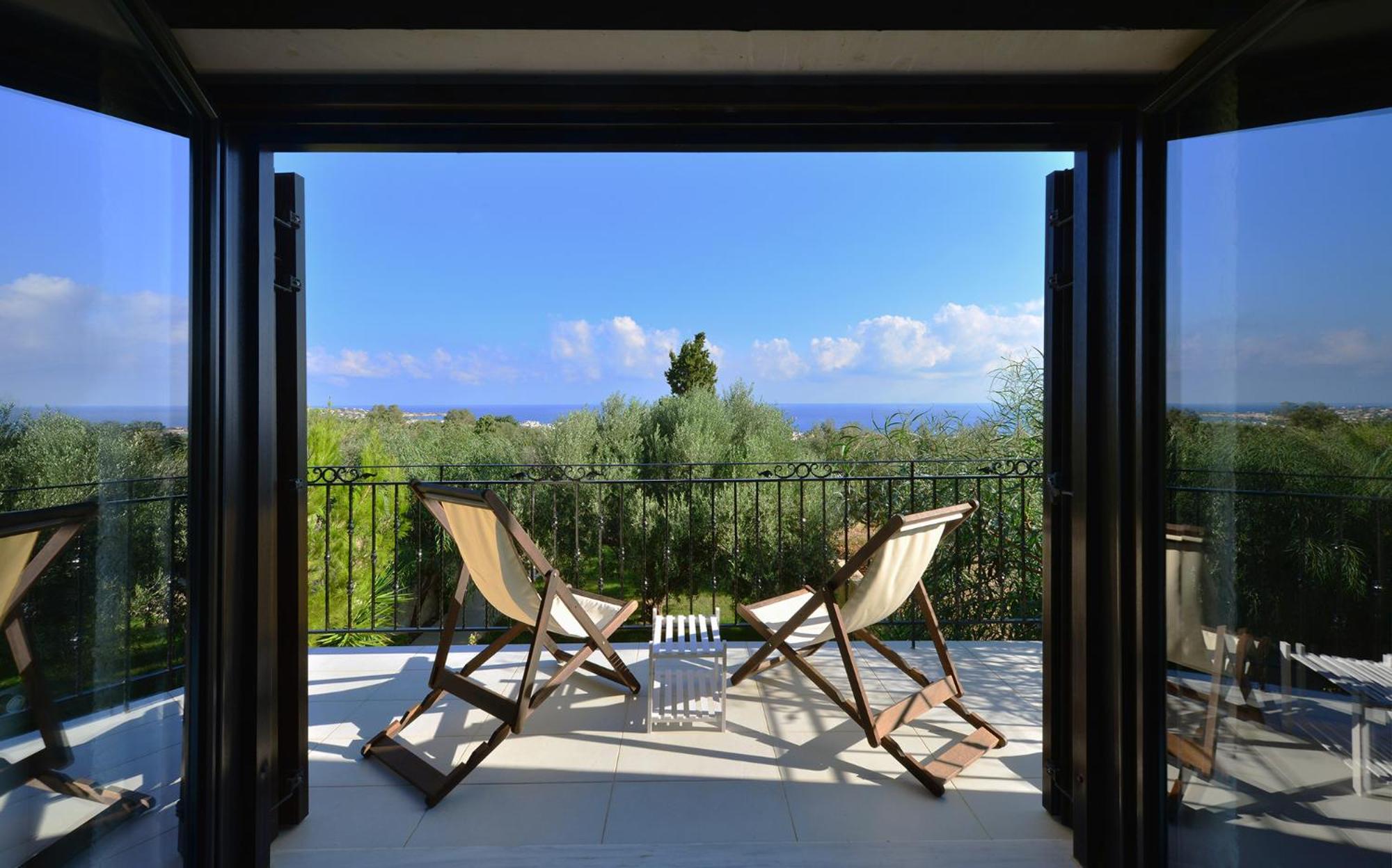 Bohemian Blue photo 3