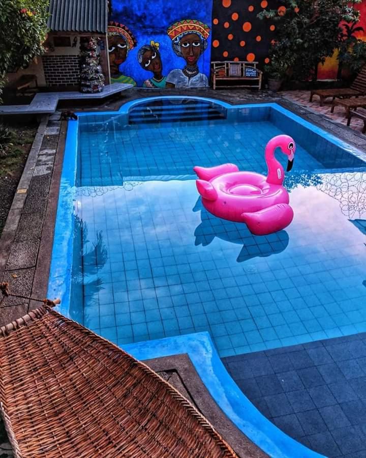 Lala Panzi Bed and Breakfast